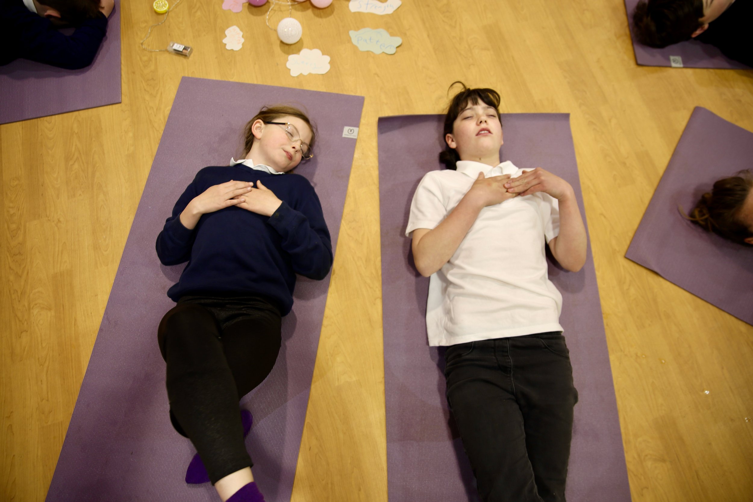 Relaxgirls.jpeg