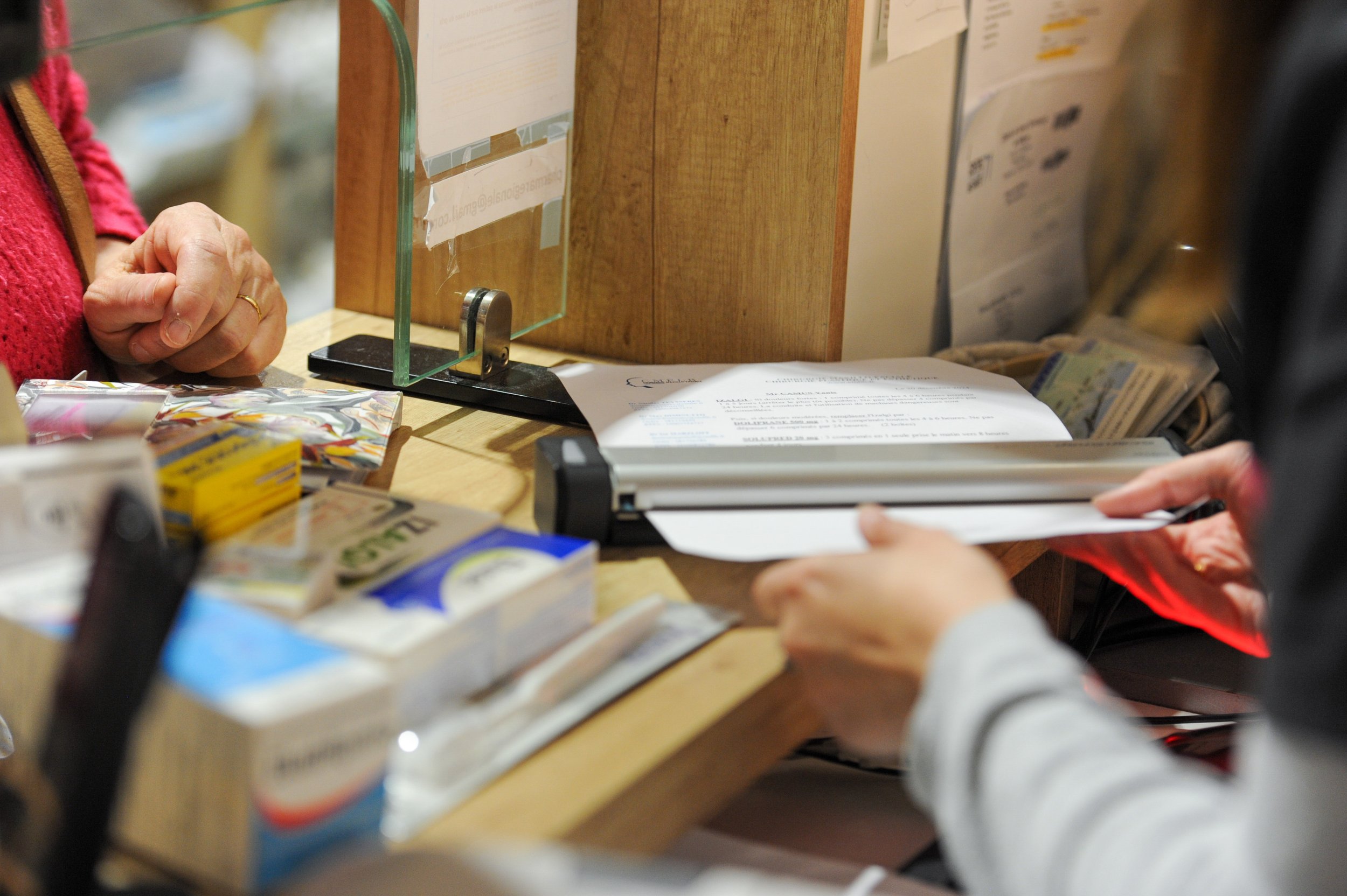 HL_ABENAZZOUZ_SERIE_REPORTAGE_PHARMACIE_118.jpg