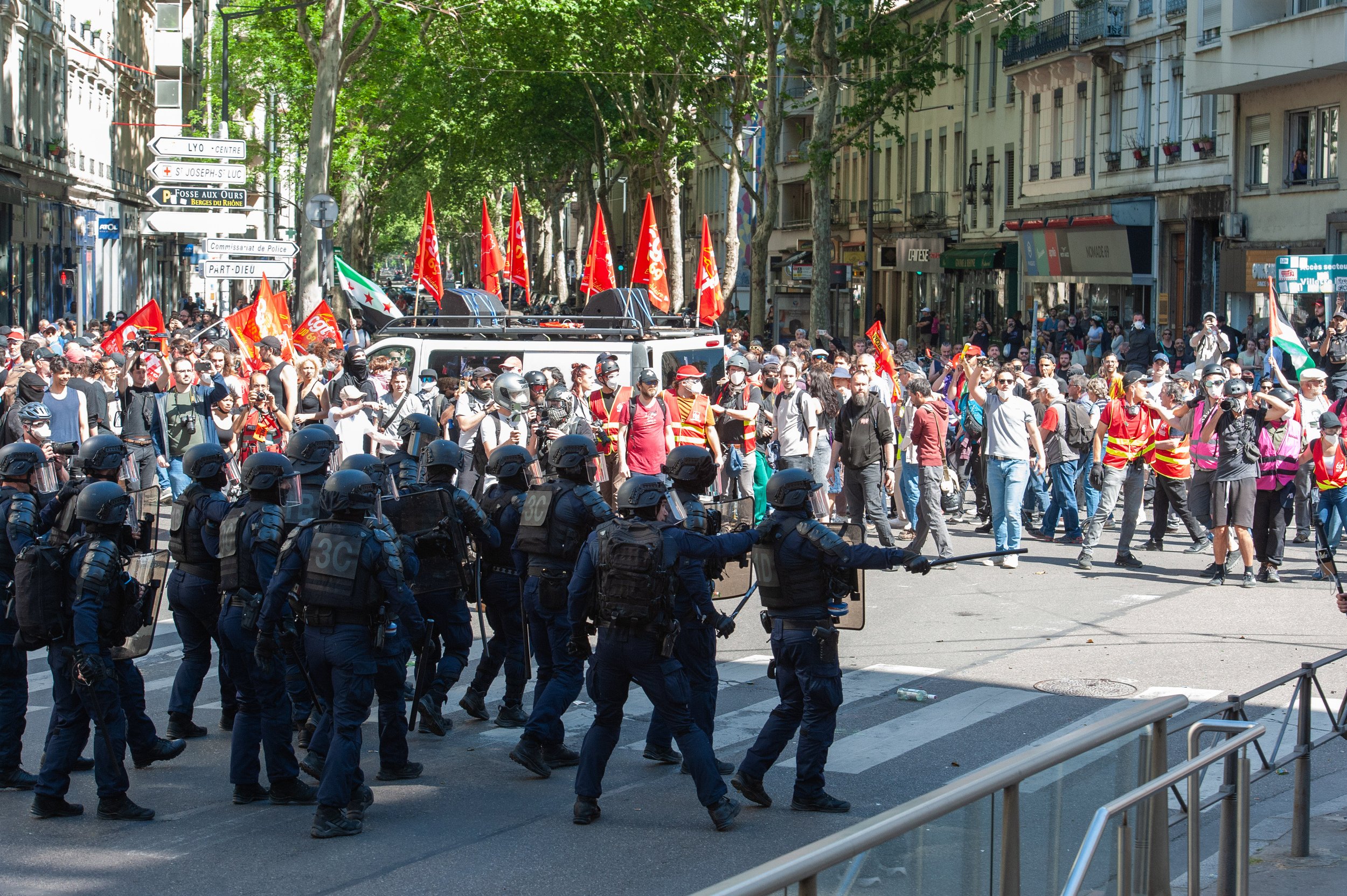 HL_ABENAZZOUZ_SERIE_MANIFESTATION_1ER_MAI_076.jpg