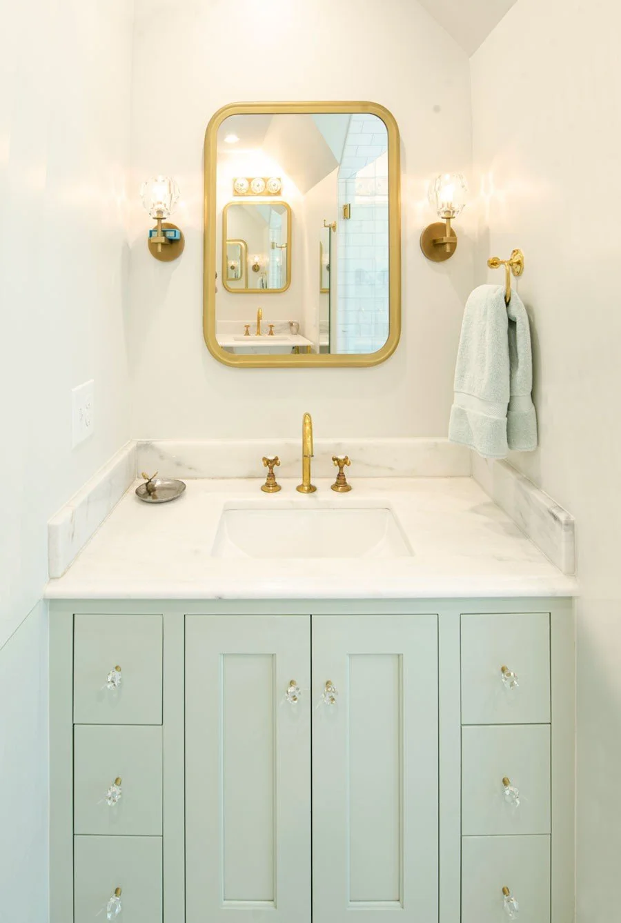 bathroom 4.jpg