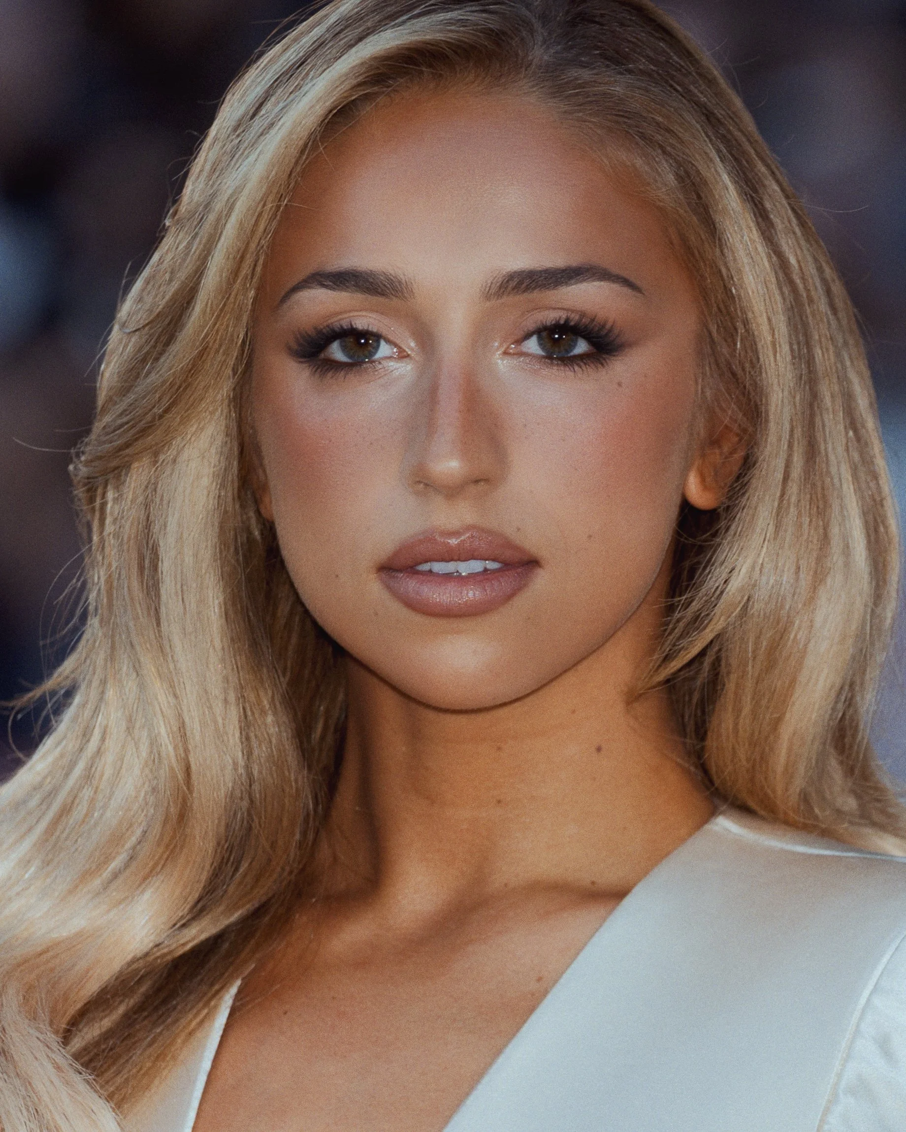 TateMcrae_Schiaparelli_Joolie_6.jpg