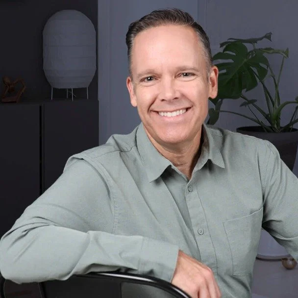 Do ever talk to someone for the first time and think, "Where in the hell has this person been my whole life?!"

That happened to me this morning when I met @josh.elledge.

Josh had me as a guest on his Thoughtful Entrepreneur podcast today.