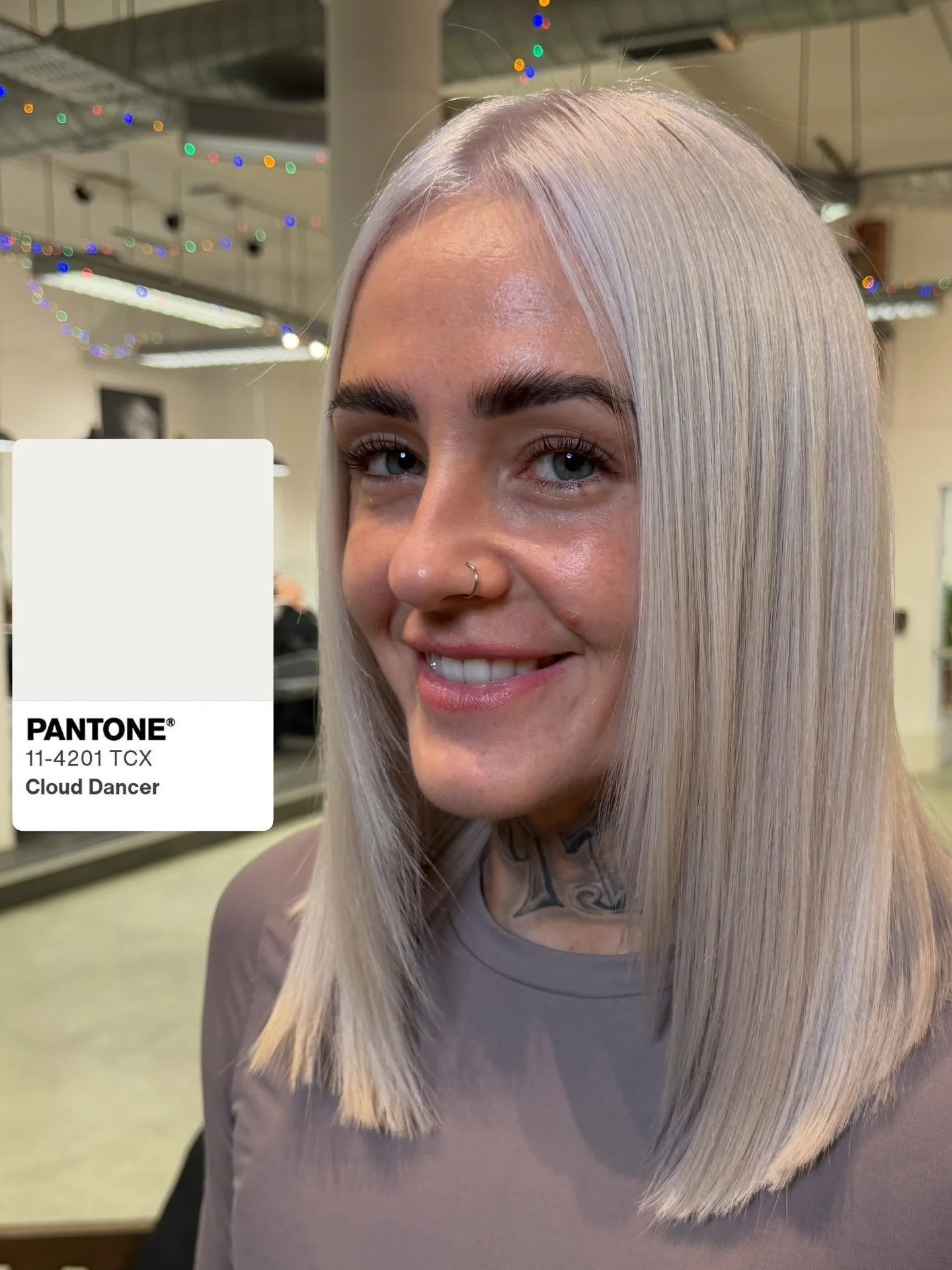 Couldn&rsquo;t wait to try the Pantone colour of the year 2026, Cloud Dancer on Toni 🤍 ☁️ 

#leeds #bleachblonde #clouddancerhair