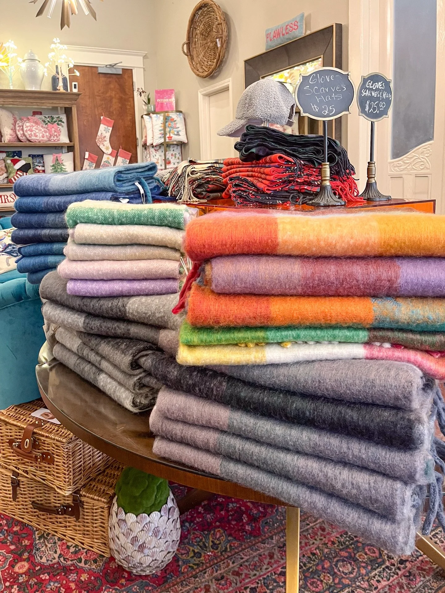 A cozy plaid scarf to keep you stylish and warm all season long 🧣✨

#plaidscarf #cozylook #wintertime #stylish #boutiqueshopping #galveston