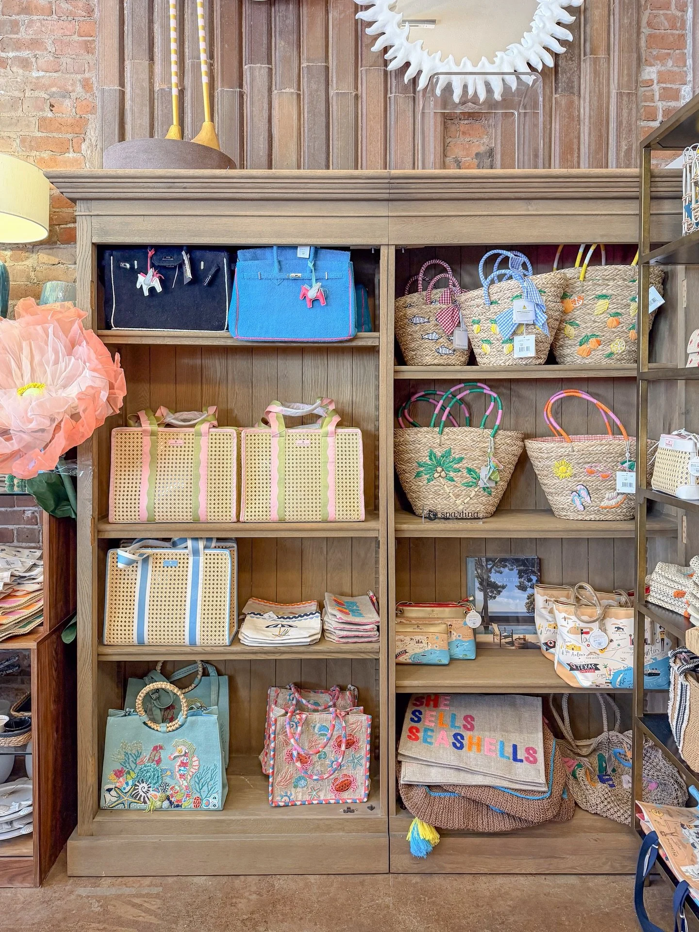 It&rsquo;s so hard to pick just one, we love them all!! 👜🌺

#lunahomeandgifts #galveston #beachbag #lovebags #islandgirl