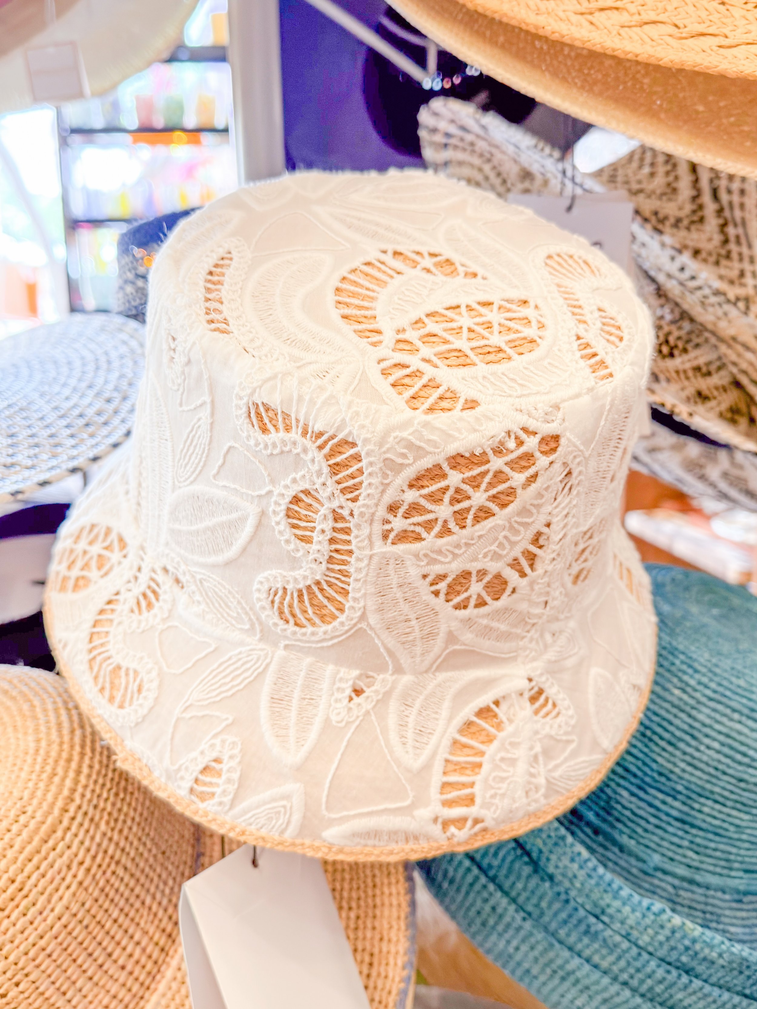 Chasing sunshine in the perfect sun hat ☀️👒

Stylish and perfect for beach walks, boat days, and everything in between. Stop by and find your favorite!✨

#sunhat #lunahomeandgifts #galveston #beachdays