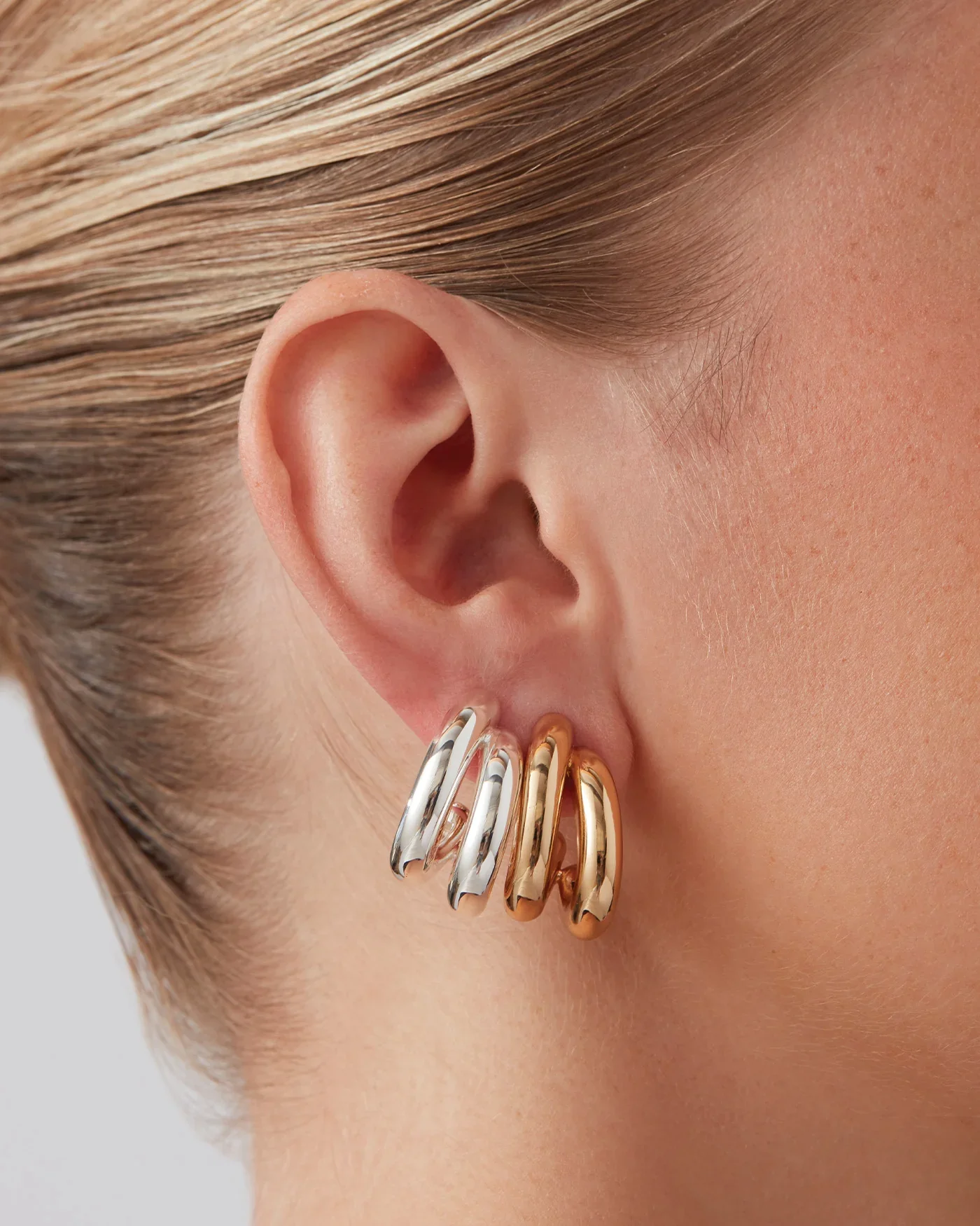 Florence_Earring_03_394ca760-6802-4909-b696-e51bc233442a.webp