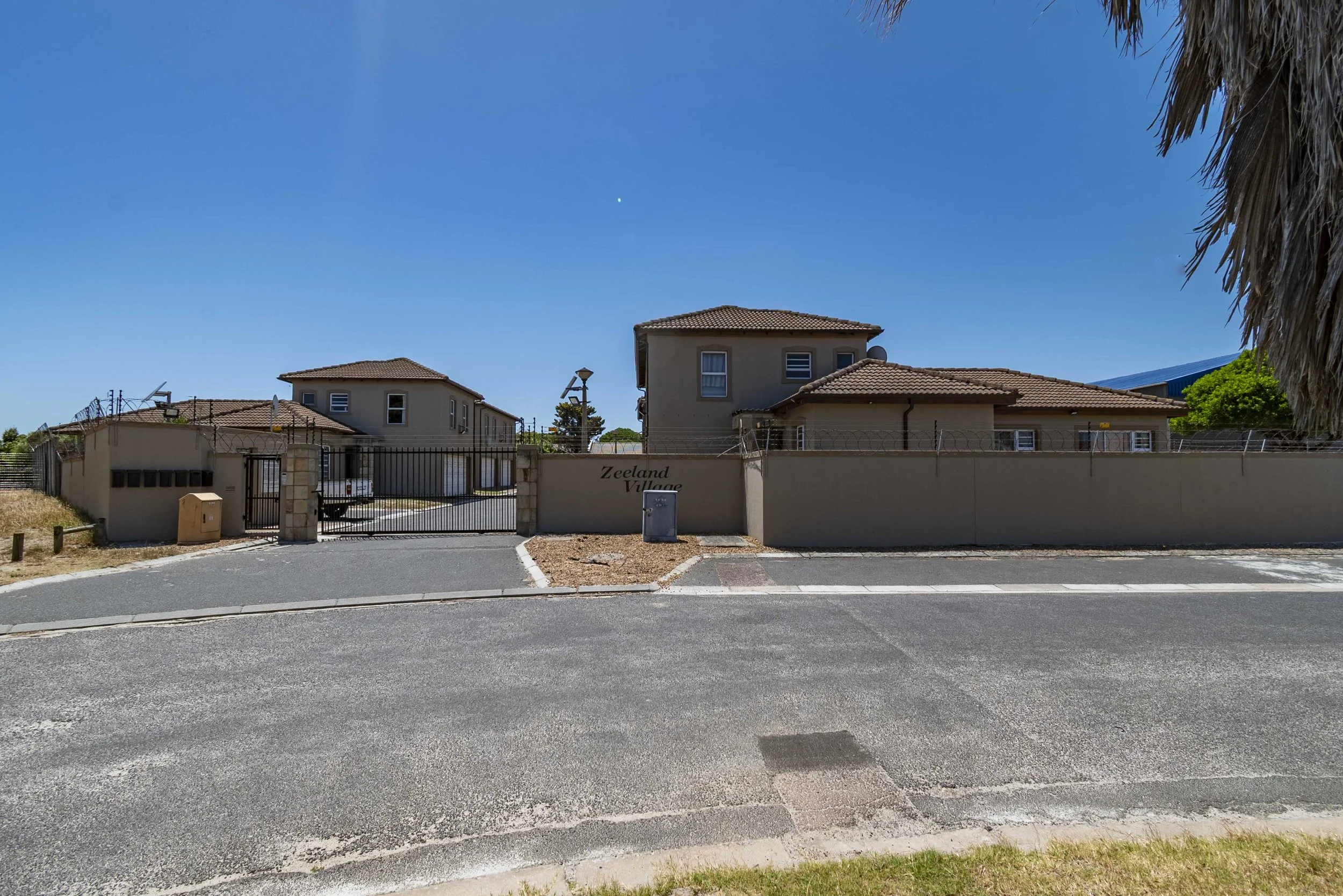 Zeeland Village5.JPG