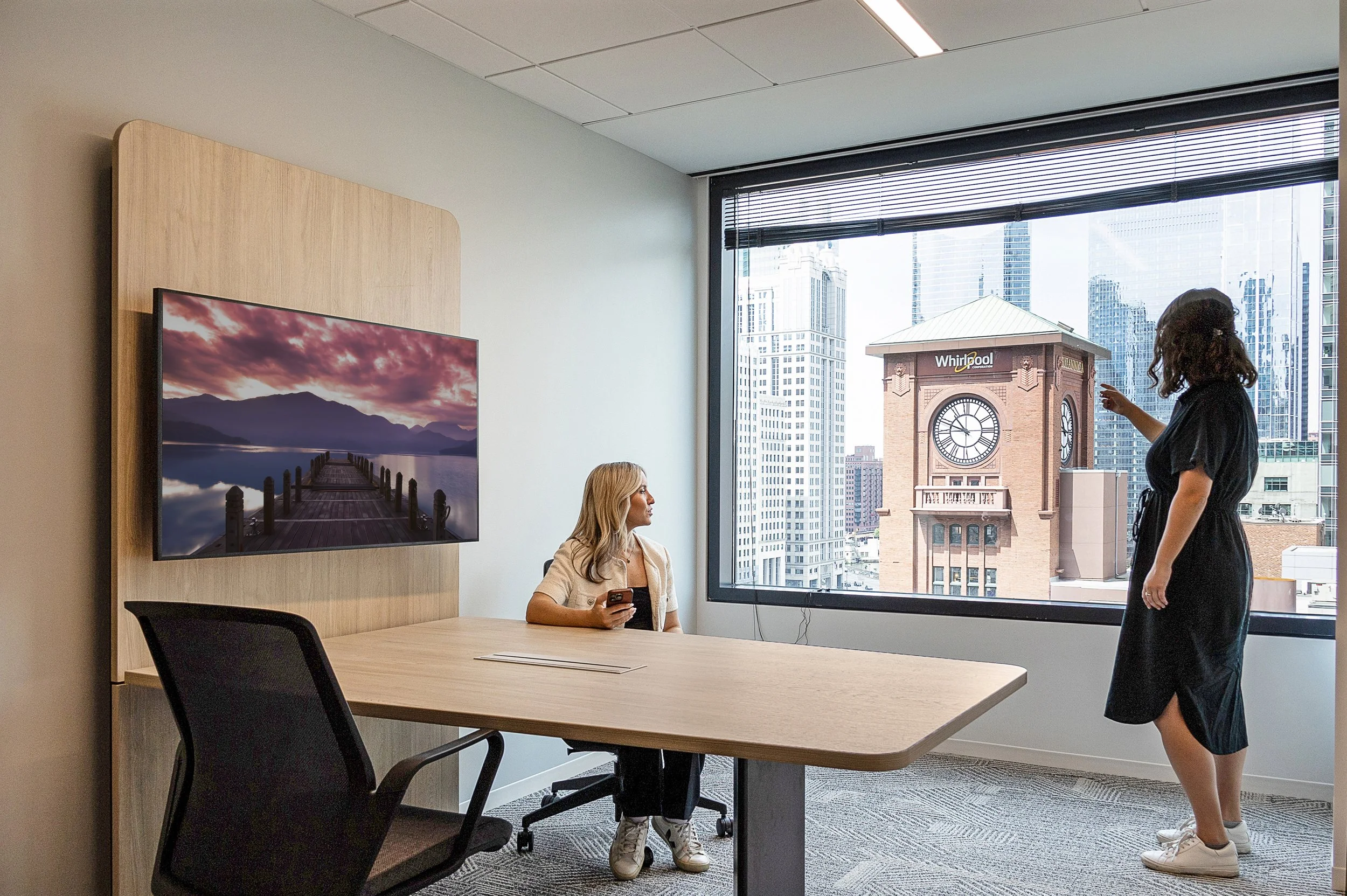 Redmond - Kristen Davis - 321 N Clark - Suite 940-15 (1).jpg