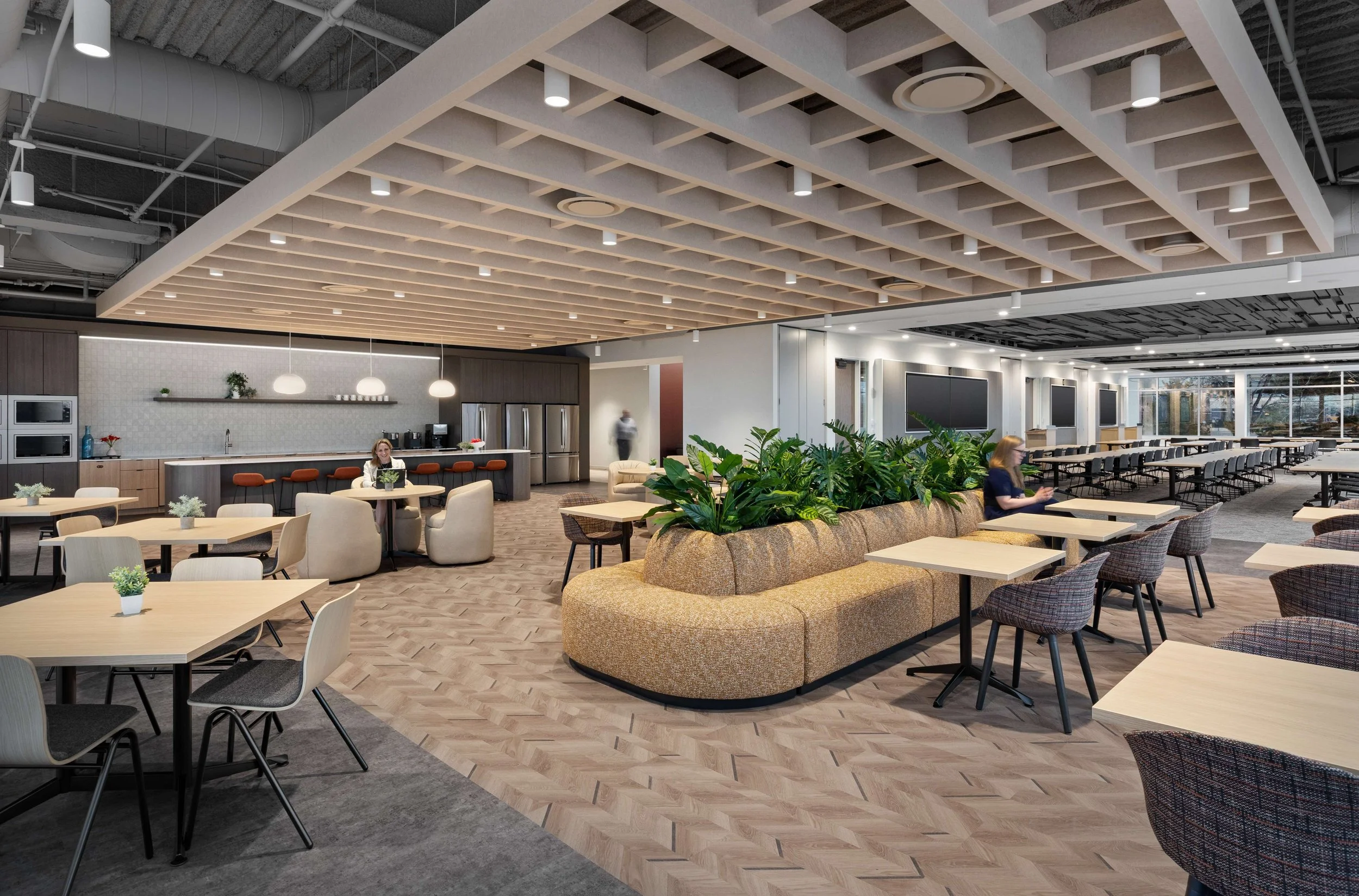 An Incredible Transformation: Redmond Delivers IMRF’s Expansive Workplace