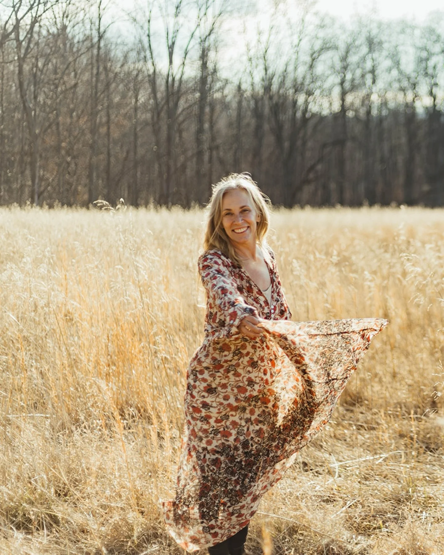 No matter where you are in your motherhood journey you deserve to be celebrated! 

I&rsquo;m gifting two discounted spots for Mamas this month. 

This experience includes:
&bull;60-minute guided session
&bull;Vision &amp; Styling Call
&bull;Guided Em