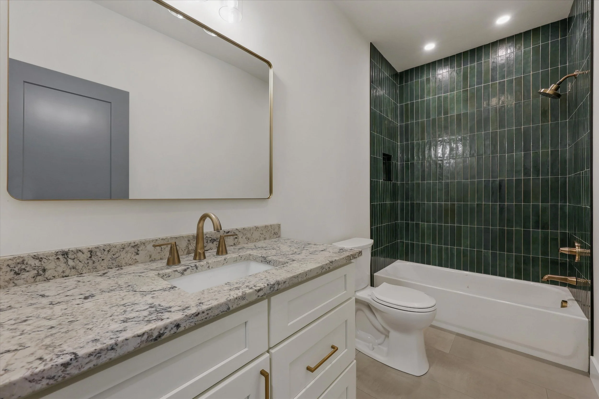 08-3646 Big Springs Rd 10.jpg
