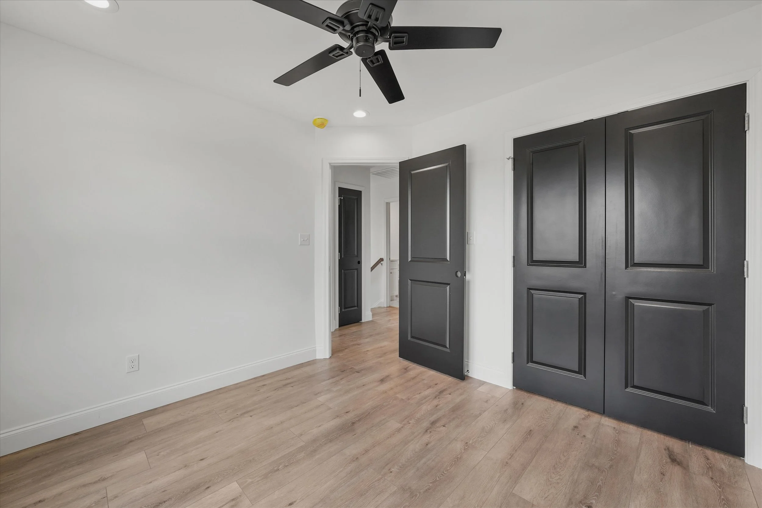 29-106 S Front St 04.jpg