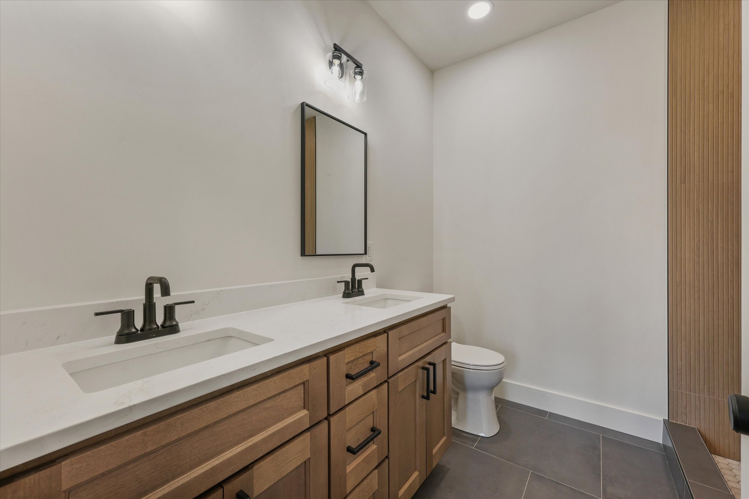 25-3646 Big Springs Rd 30.jpg