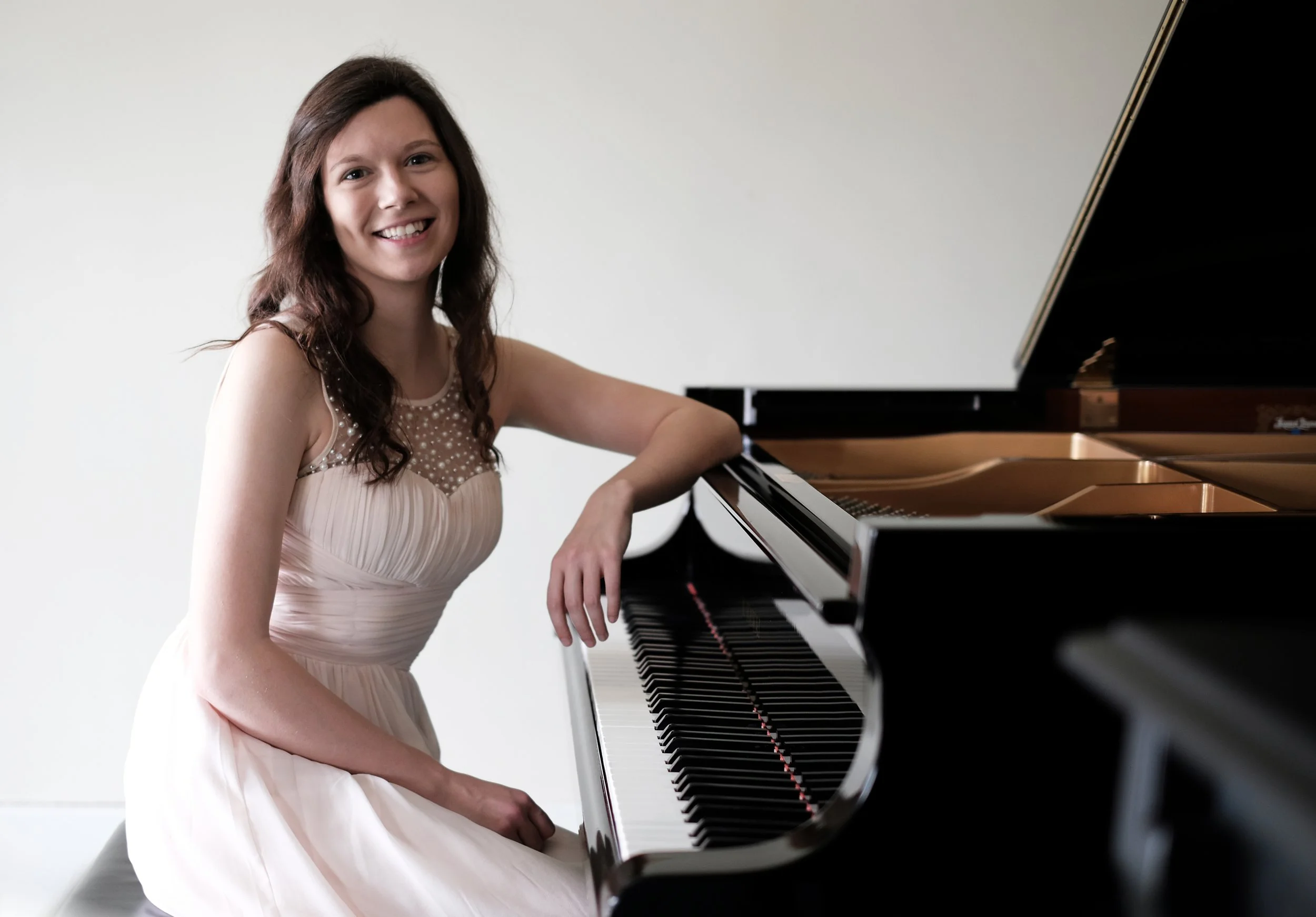 Sophie Lee Headshot (2) - Sophie O'Leary (1).JPG