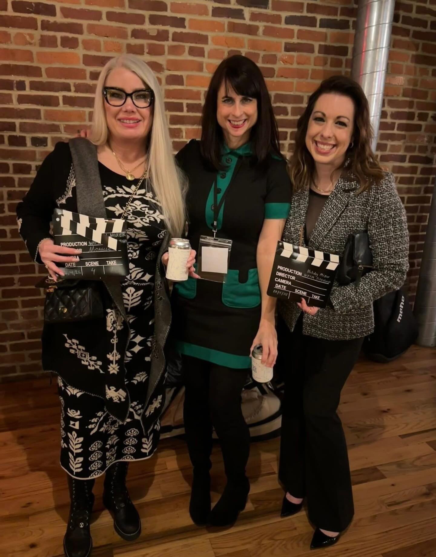 Fabulous time celebrating the season with the ladies of WIFM! 💕🎬

#actorslife #behindthescenes ##filmmaking#lightscameraaction #setlife #actressjourney #MomLifeUnfiltered #actorslife #workingactor #WIFM #ladiesnight #holidayfun