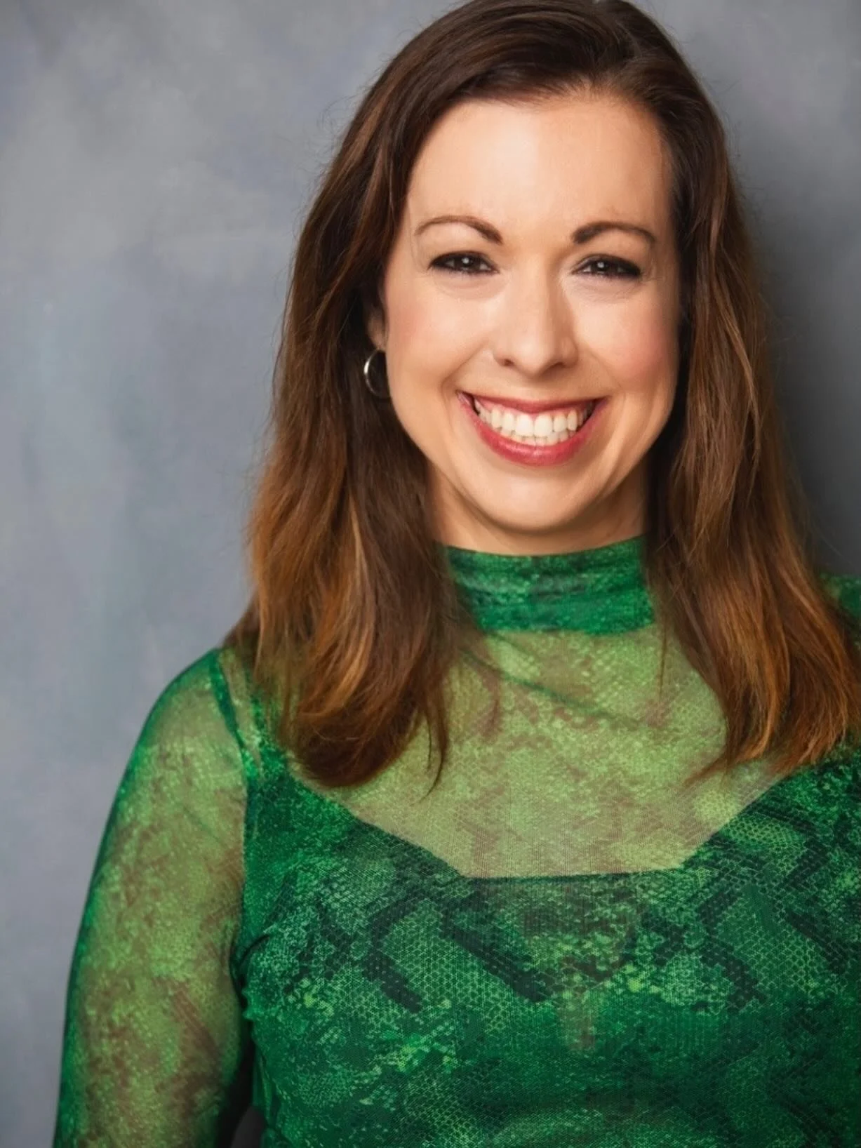 Delighted to announce that next month I&rsquo;ll be playing Miranda in the film, &ldquo;In the Light of Dying Stars.&rdquo; This project will reunite me with some of my favorites! 💕🎬

#actorslife #behindthescenes #filmmaking #MomLifeUnfiltered #wor