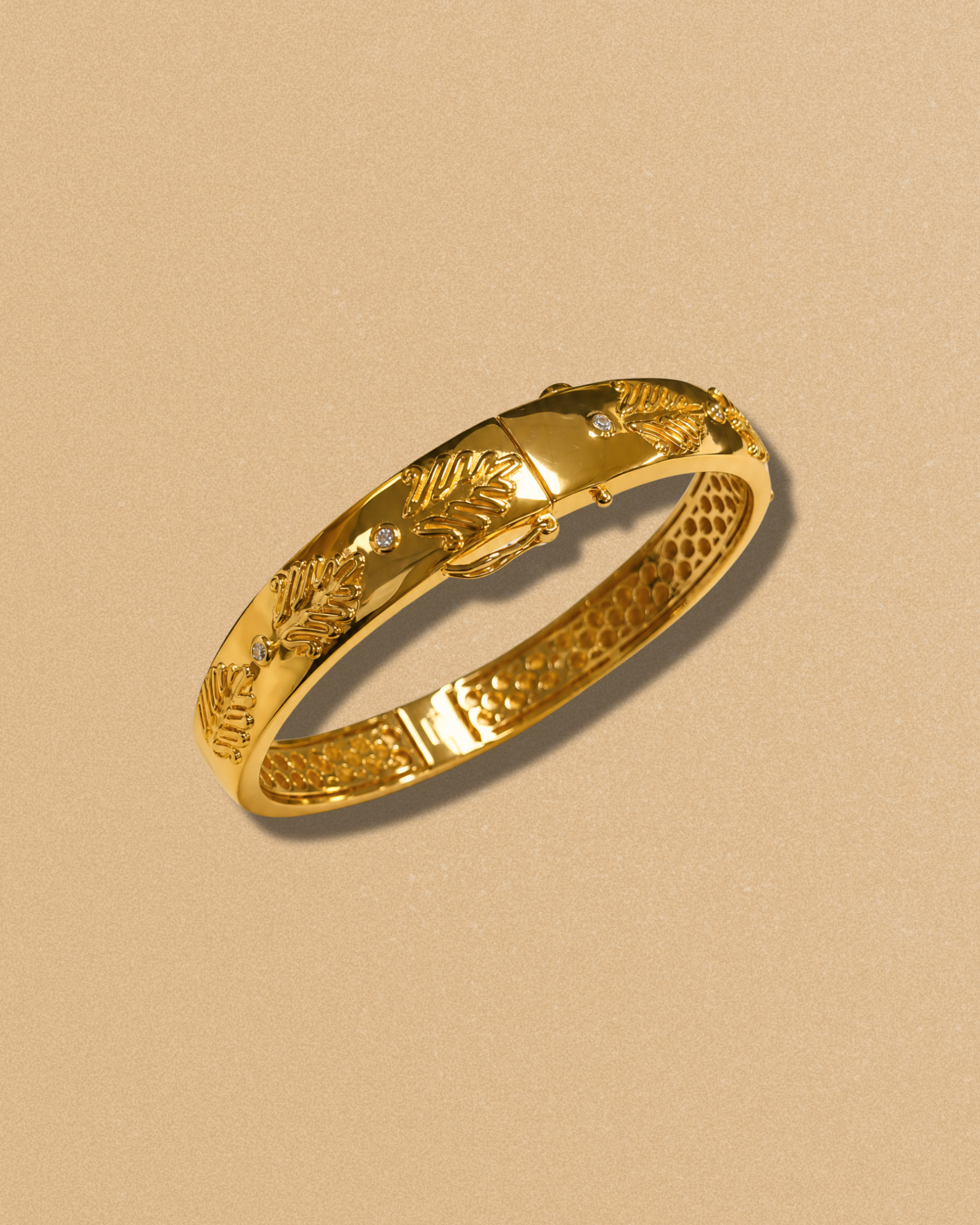 Chirma Bangle Closed.png