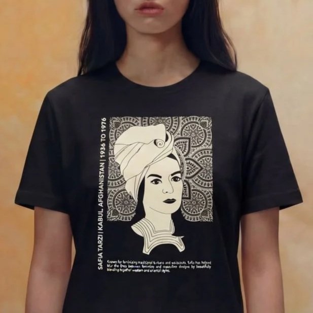 Safia Tarzi T-Shirt (Size L)