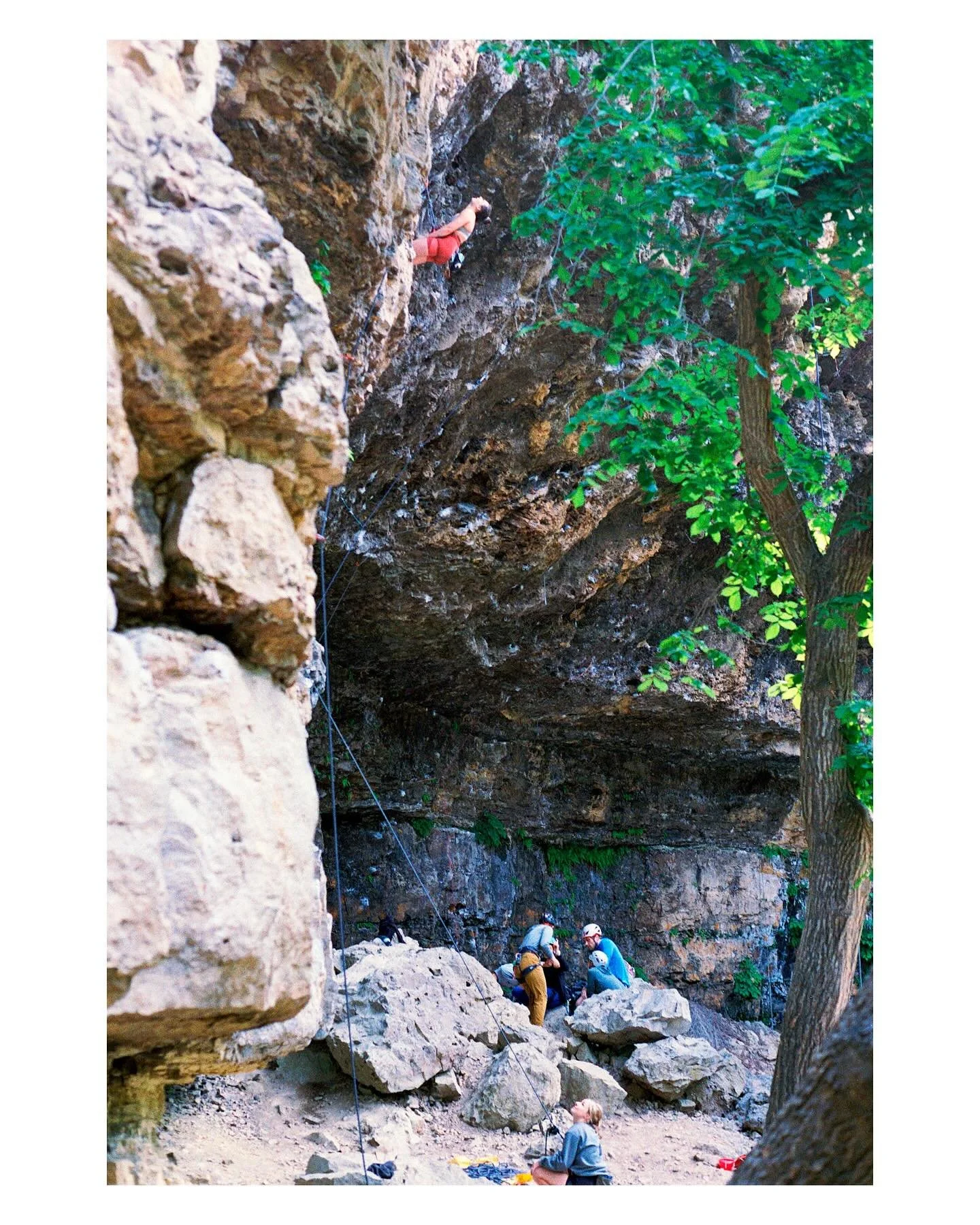 Bachelorette party but make it rock climbing - throwback to golden morning under Willow River&rsquo;s waterfall on Kodak Gold. Summer adventures continue!

#kodakgold #nikonf3 #rockclimbing #climbingonfilm #film #35mmfilm #kodak #kodakprofessional #n