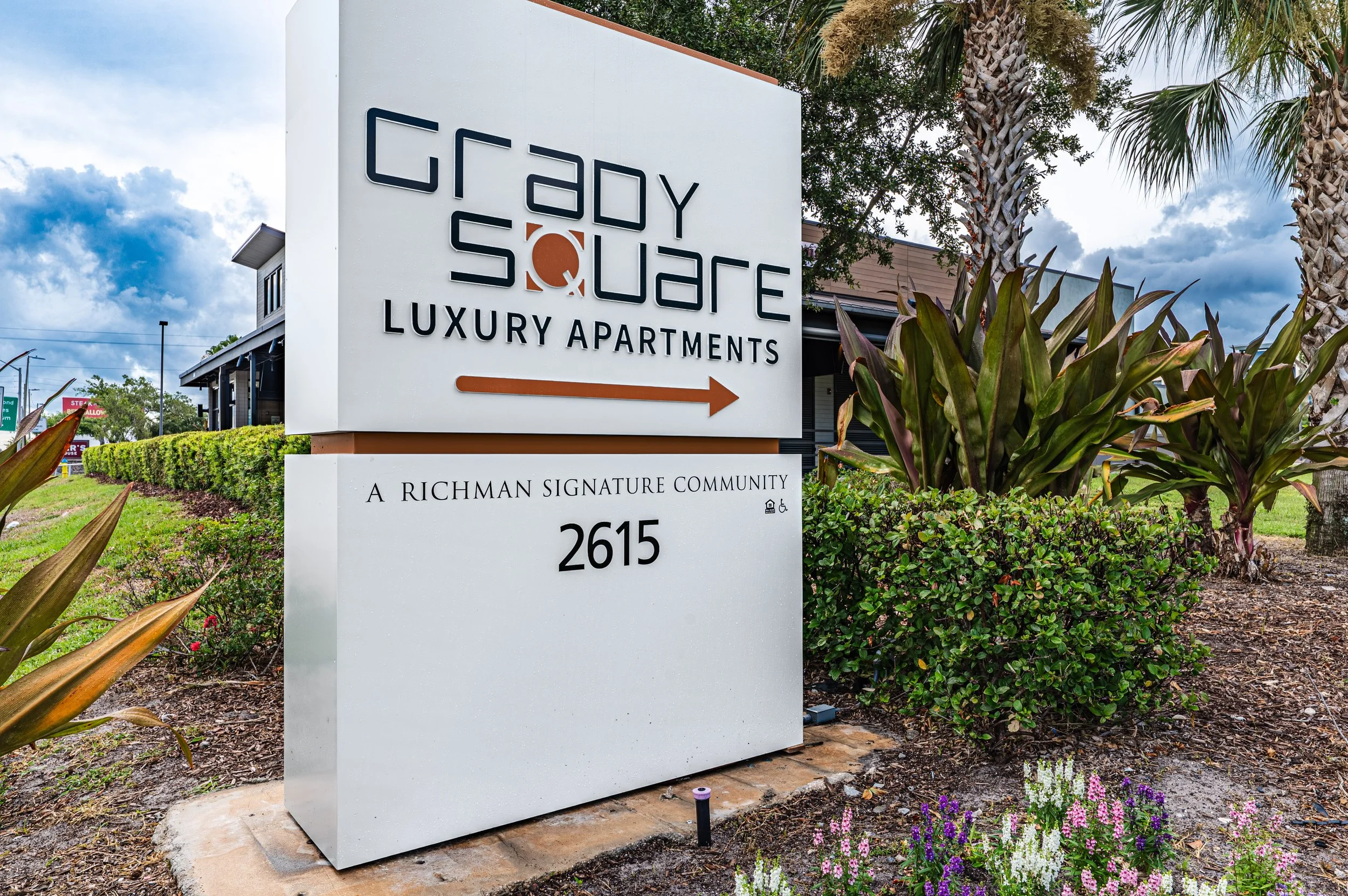 VI-Grady Square Monument-3.jpg