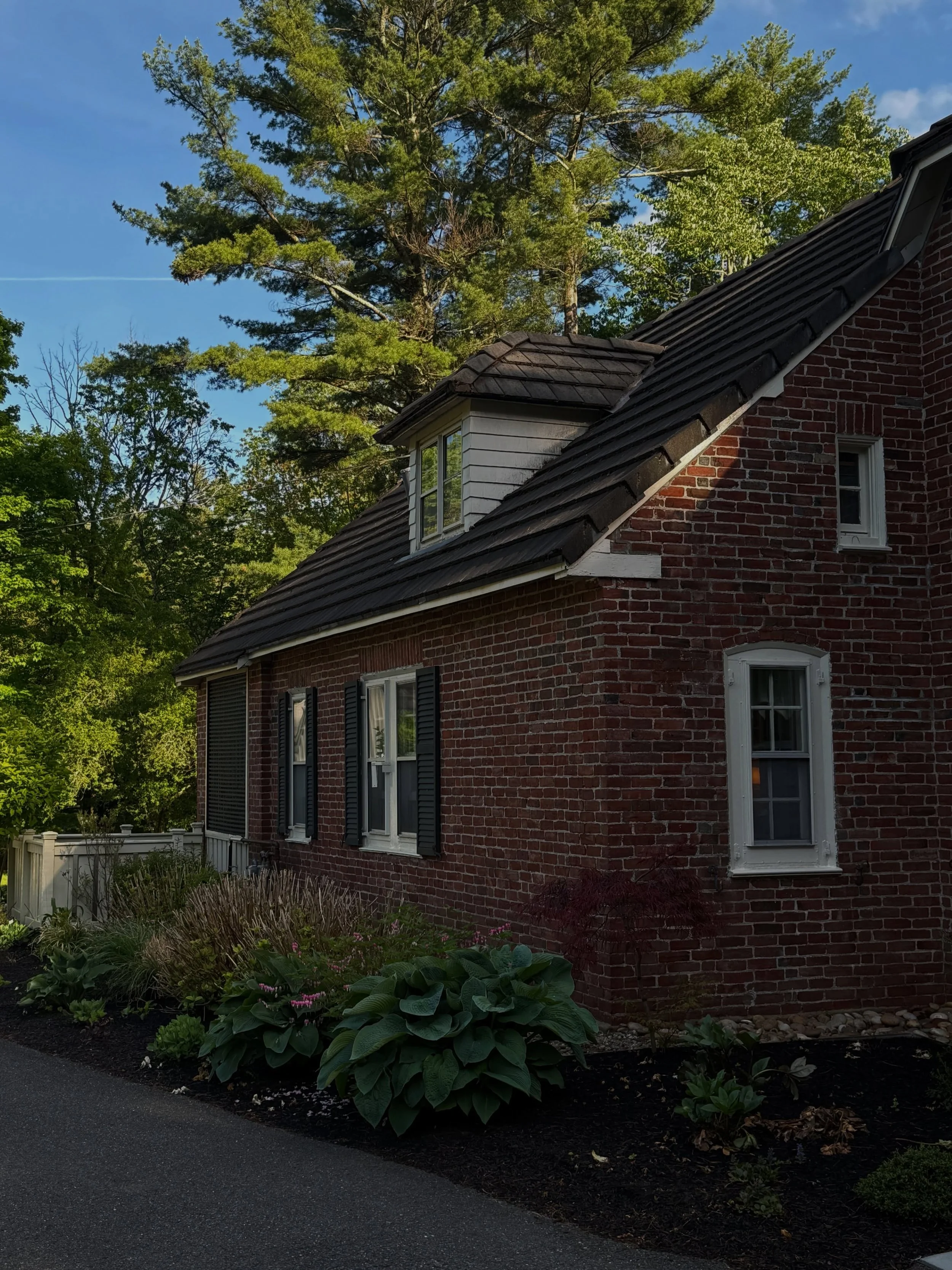 JUST SOLD in Boxford

$1,100,000 | This home never got its day on the market.

I met my client for coffee and knew pretty quickly what they were looking for, largely because it&rsquo;s the same kind of home I would have bought myself. I also understo