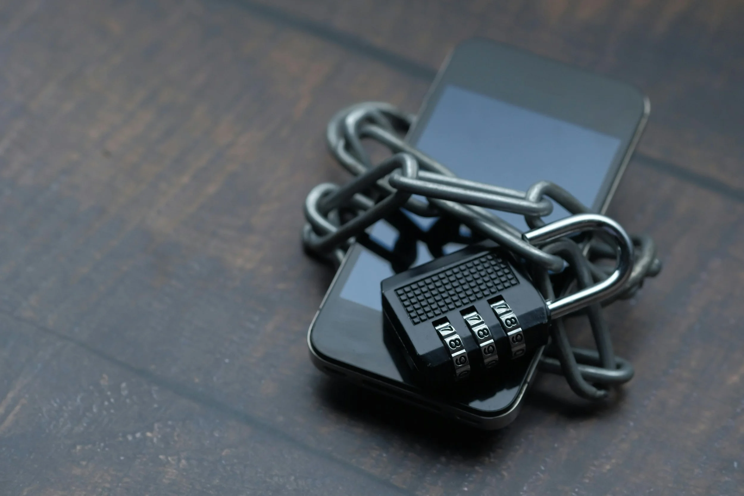 Fully Anonymous Phone with Unlimited Data
