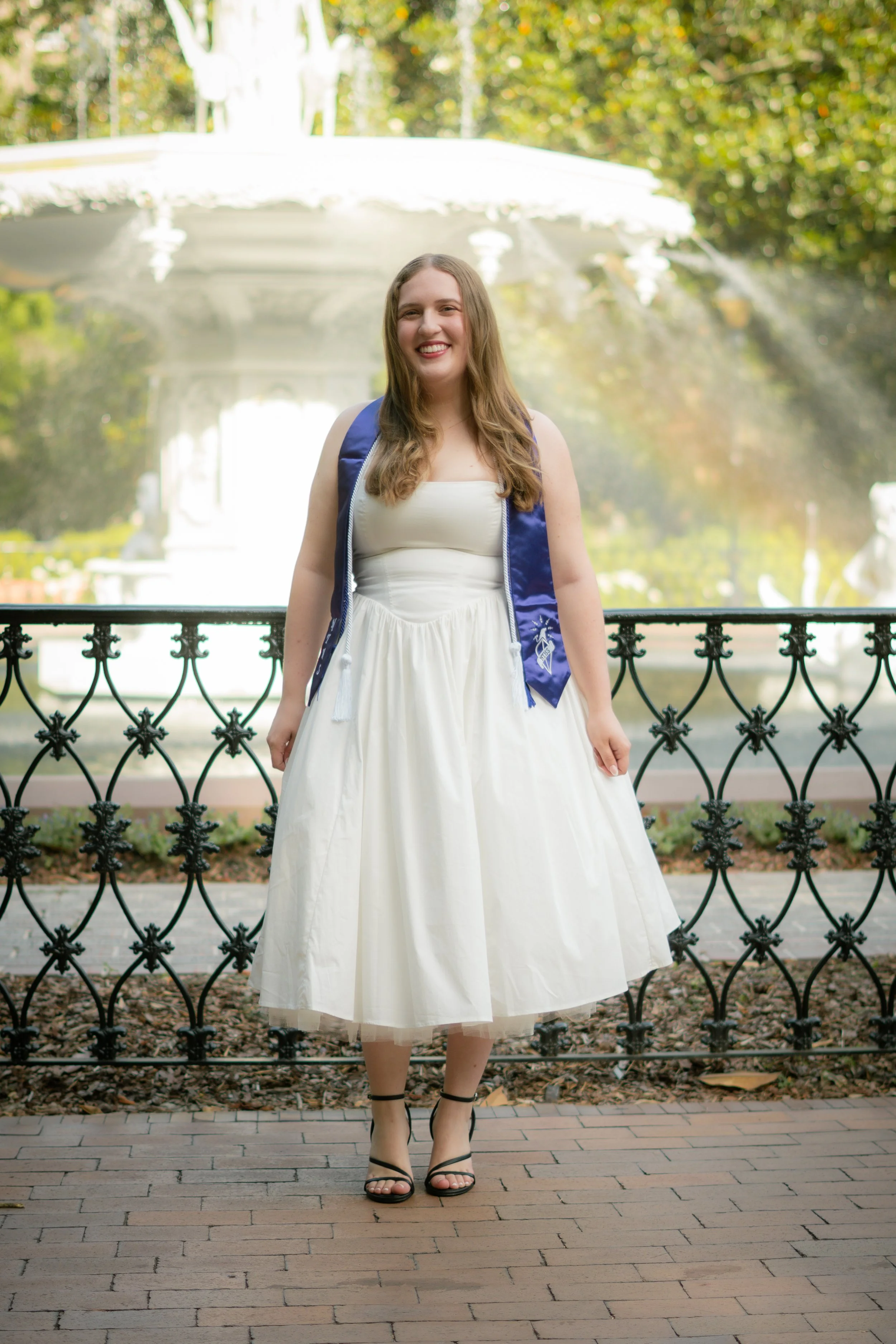 Laura-1.jpg