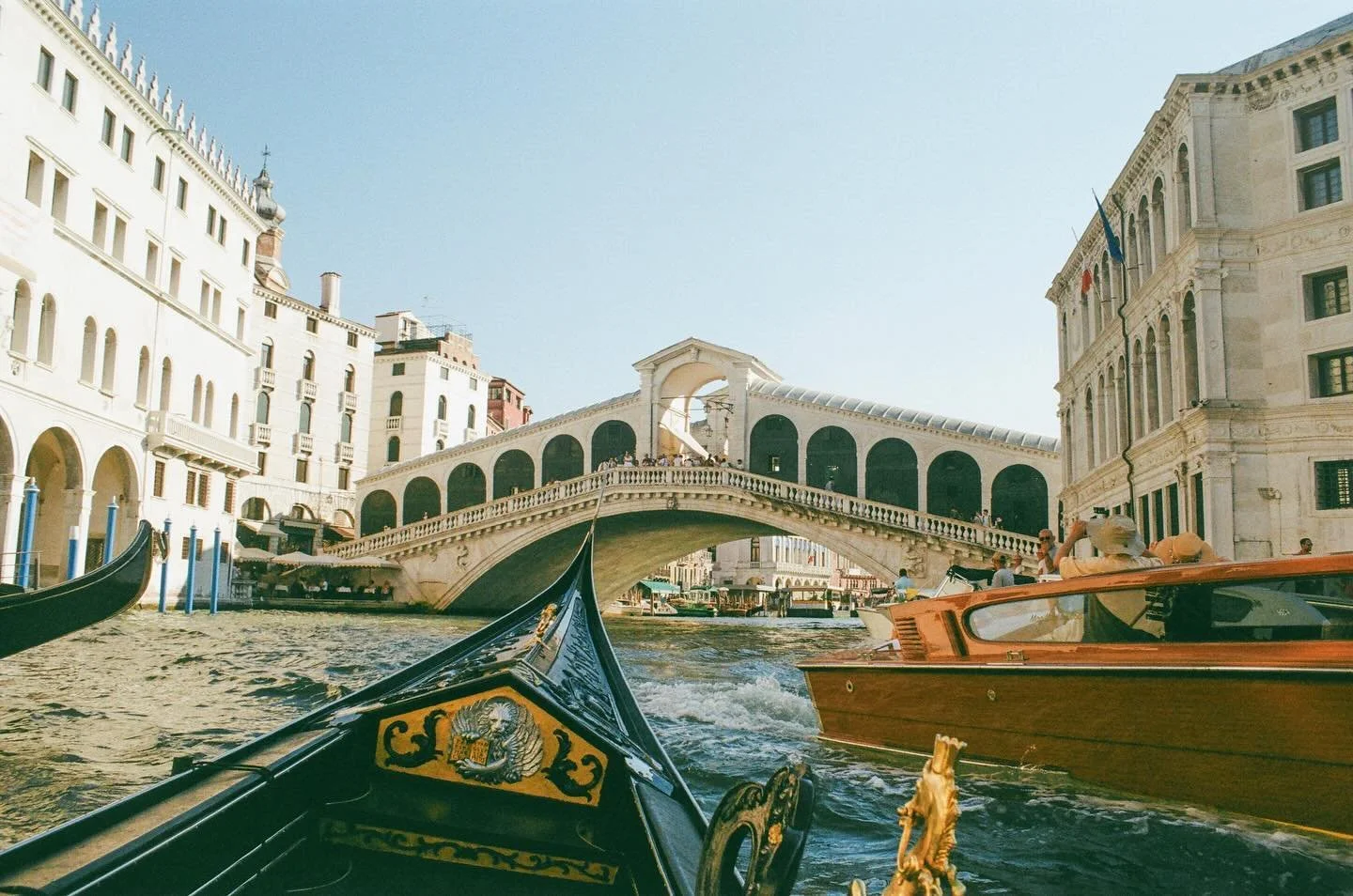 Missing the Venetian summer
Dev and scan @notanotherfilmlab