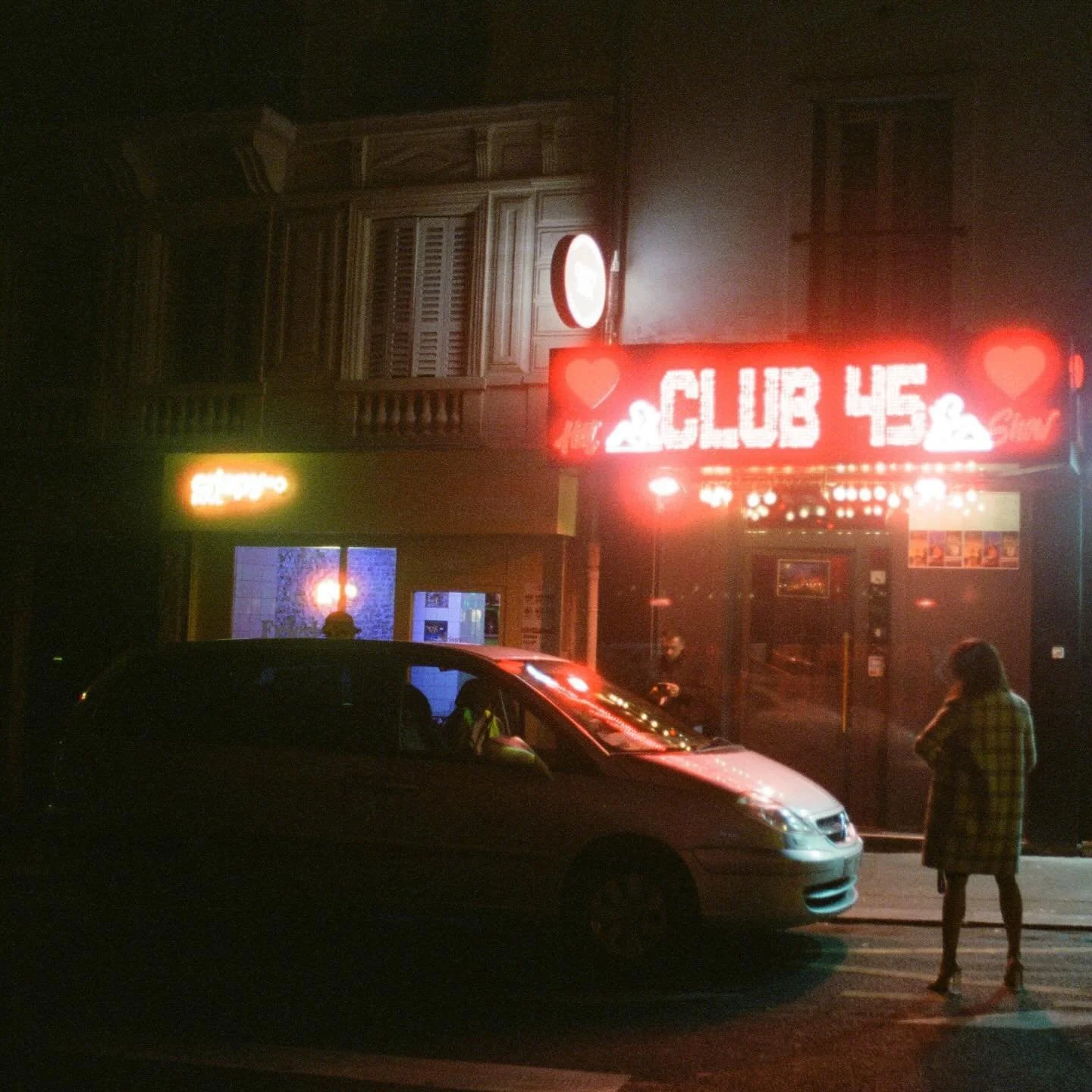 The Paris redlight district
Dev and scan @notanotherfilmlab