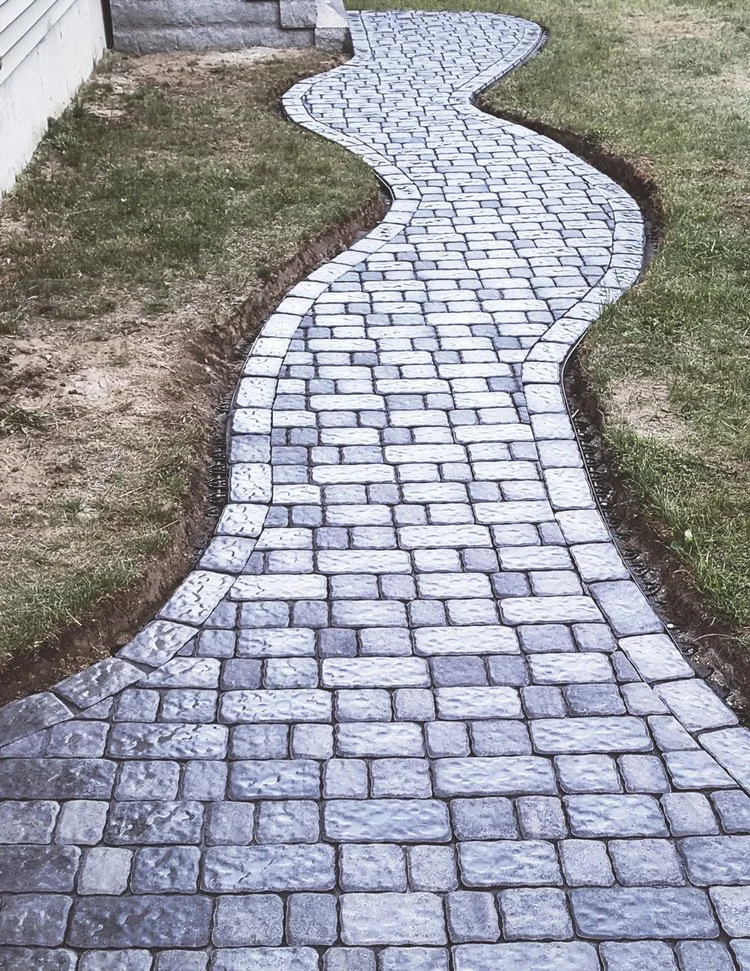 Paver Walkway.jpeg