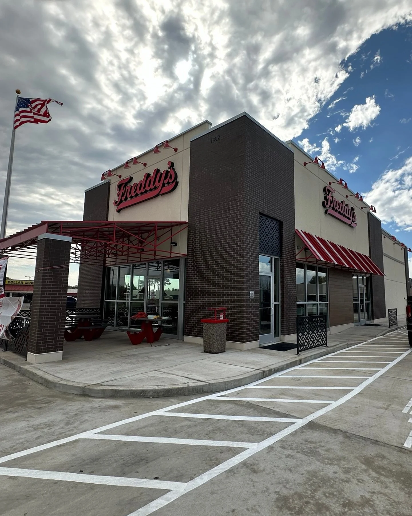 🍔 Freddy’s Alexandria
From concept to completion — every square foot of Freddy’s Alexandria was built to serve.
Our team handled the full build process with attention to brand consistency, quality, and schedule — ensuring a