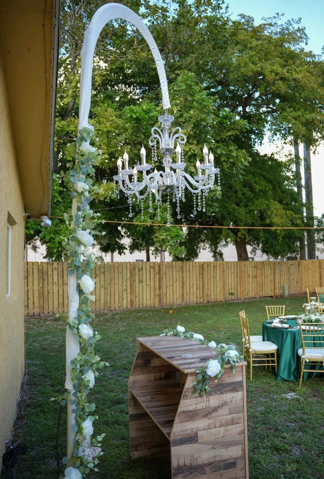 Picture 4 - gallery & event styling.jpeg