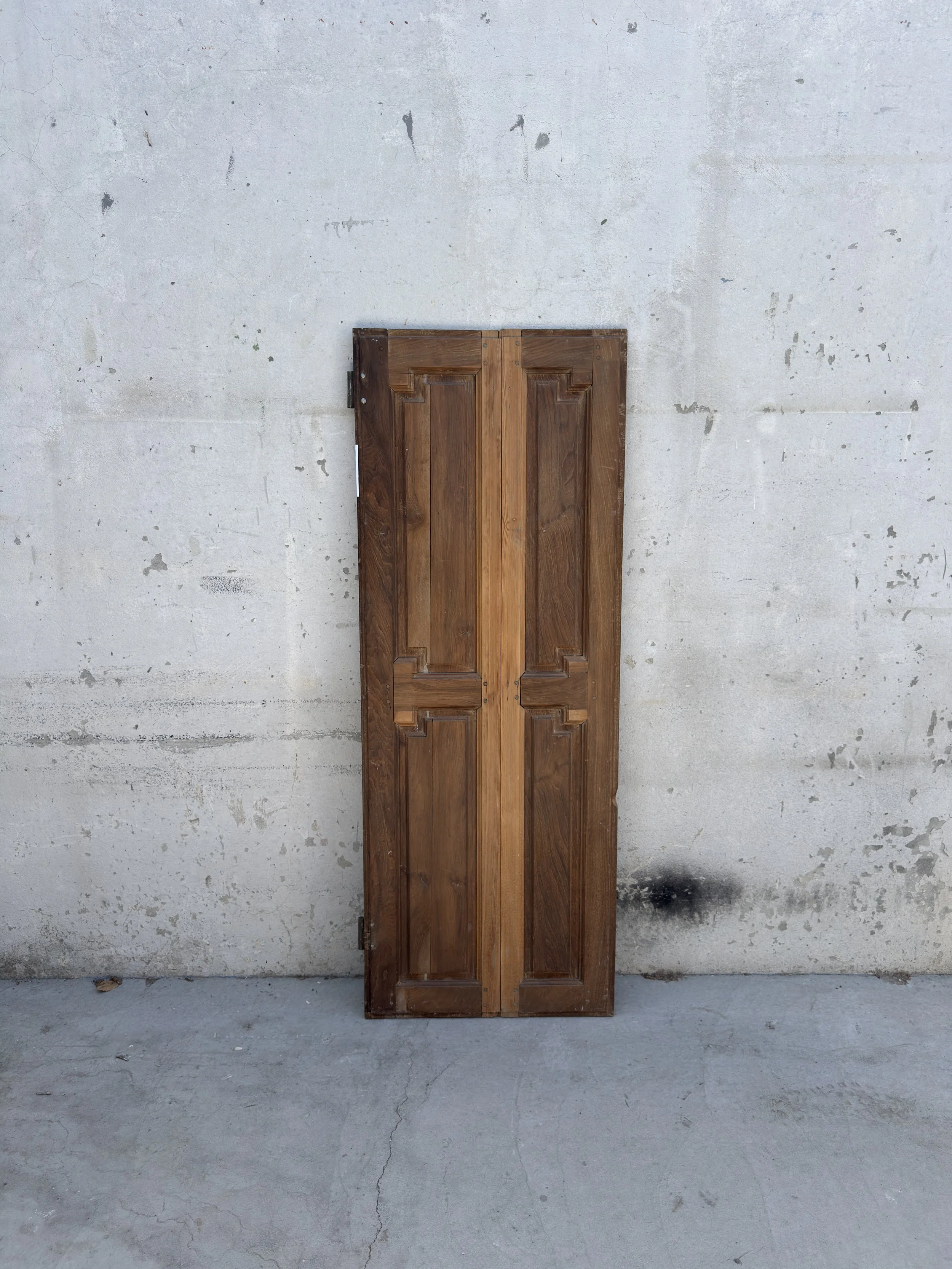 MAU0104
Porte de placard ancienne
H. 1530 × L. 580 mm
2 vantaux
Brut