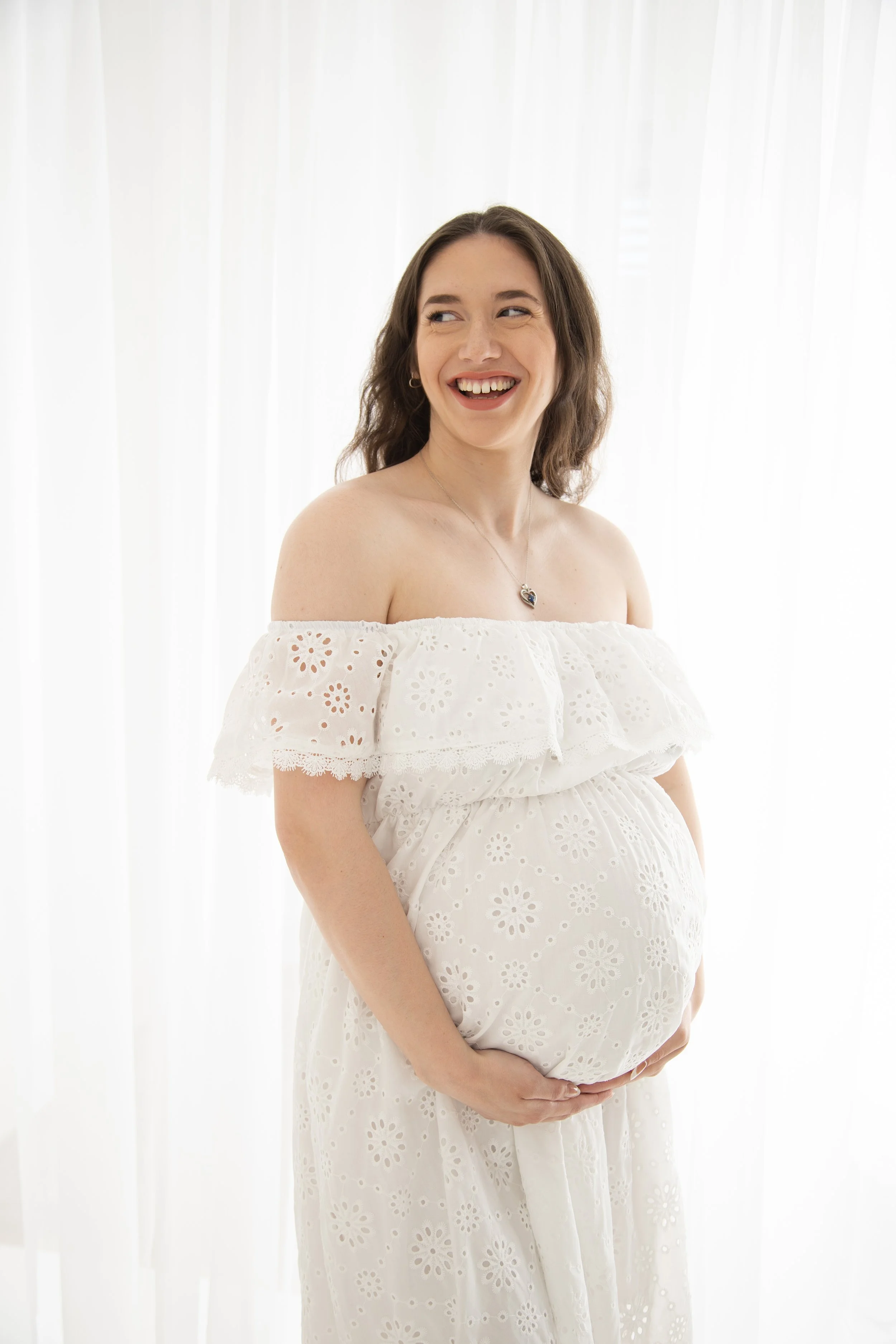 maternity-photoshoot-laughing.jpg