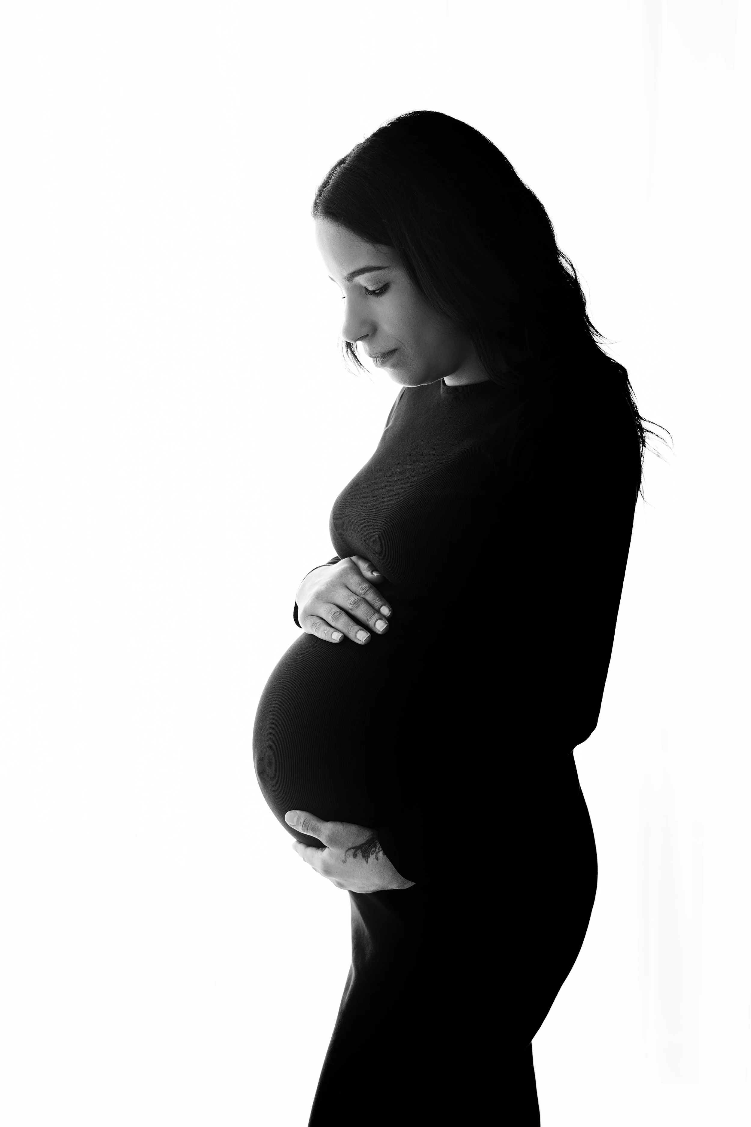 black-white-pregnancy-photos-newcastle.jpg