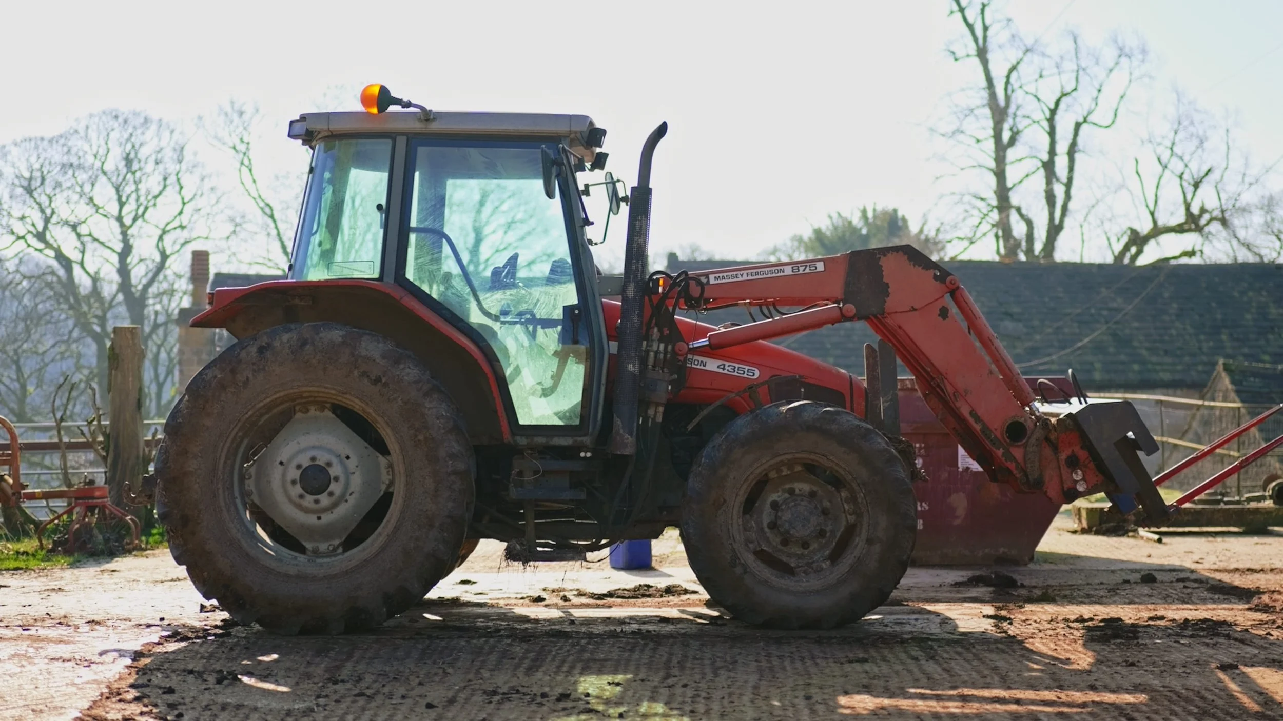 Still 2025-11-23 095519_8.1.22_8.1.10-min.jpg