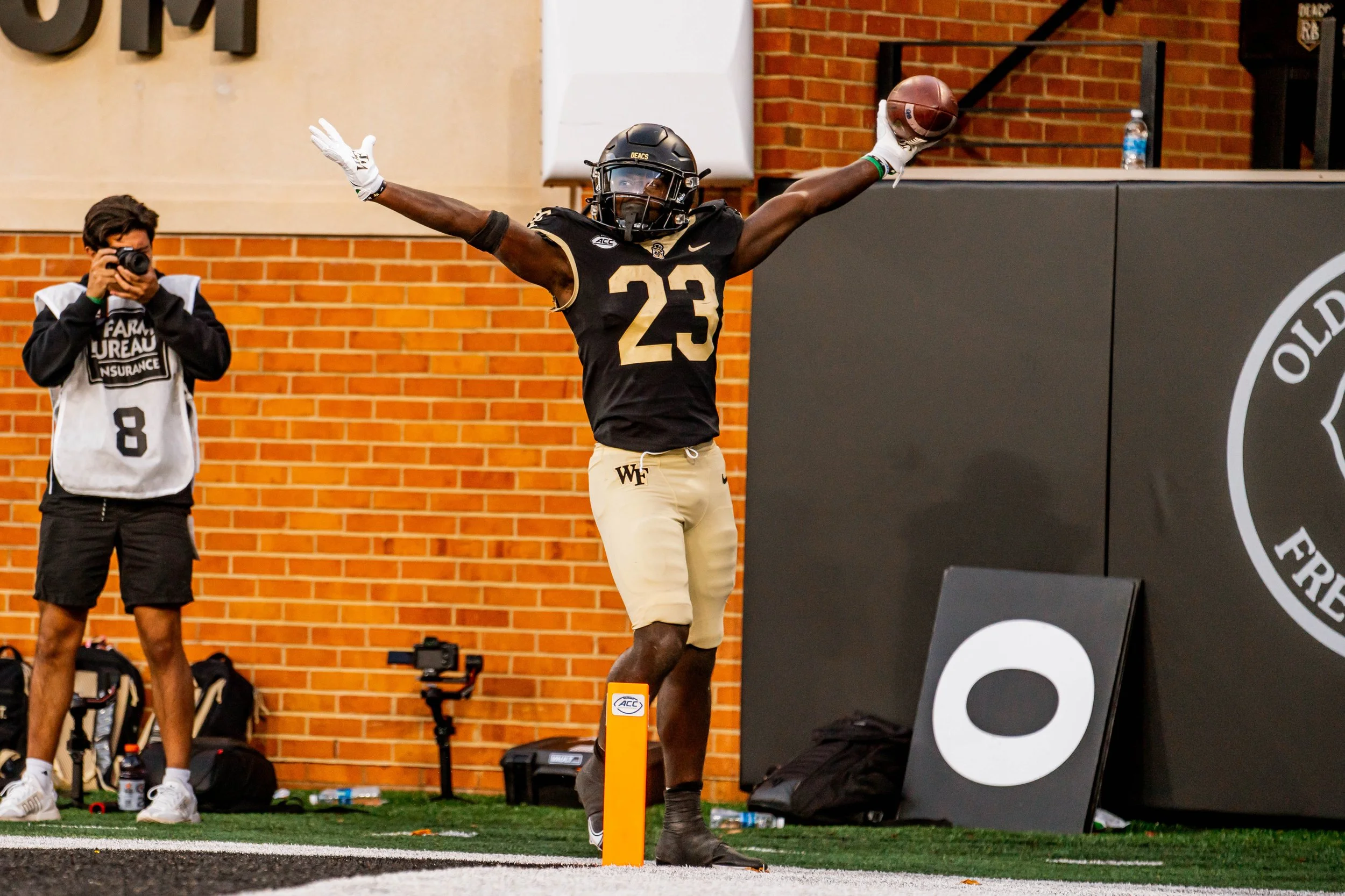 10212023_FB vs. PITT_ats_121.jpg