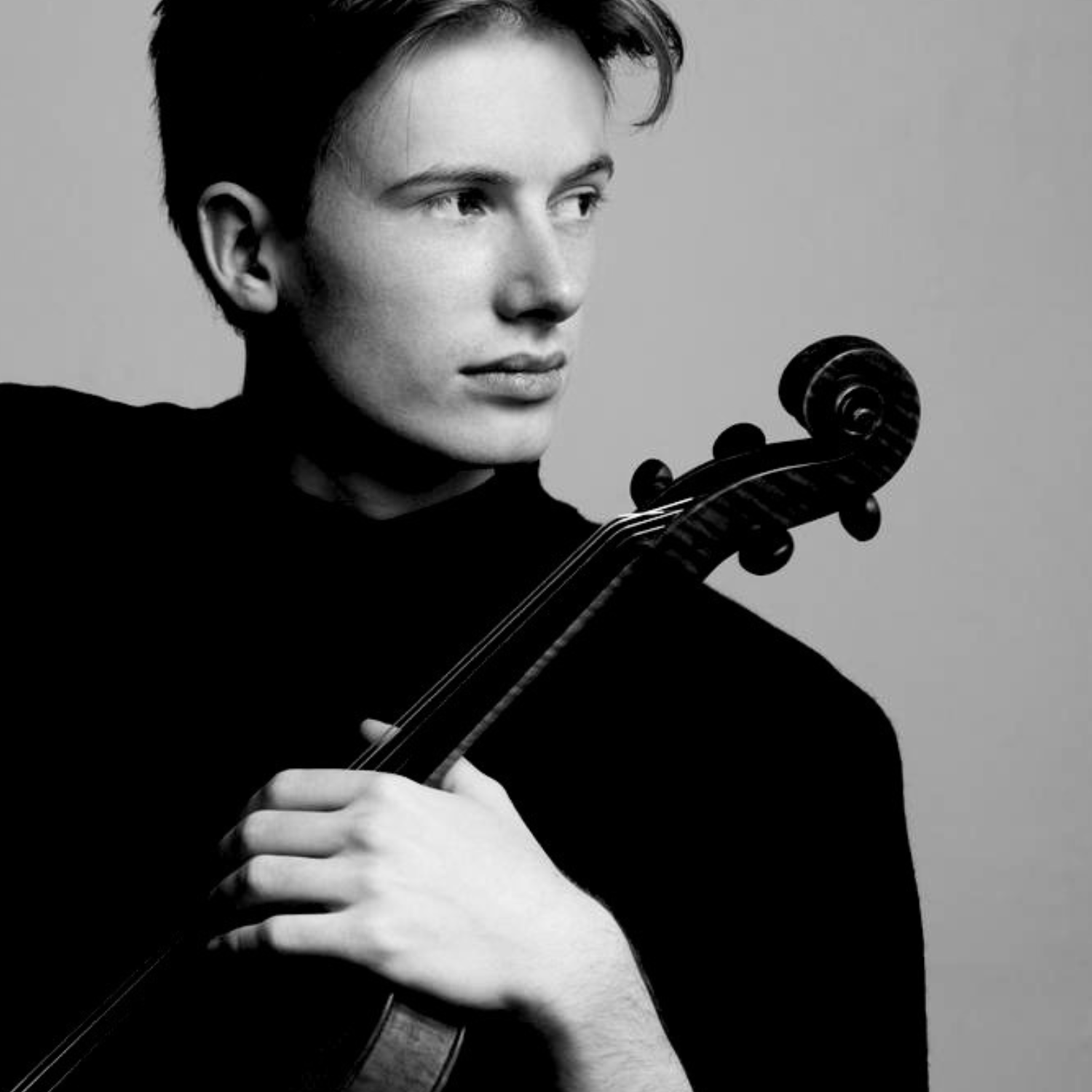 Tilman Sandvoss, viola