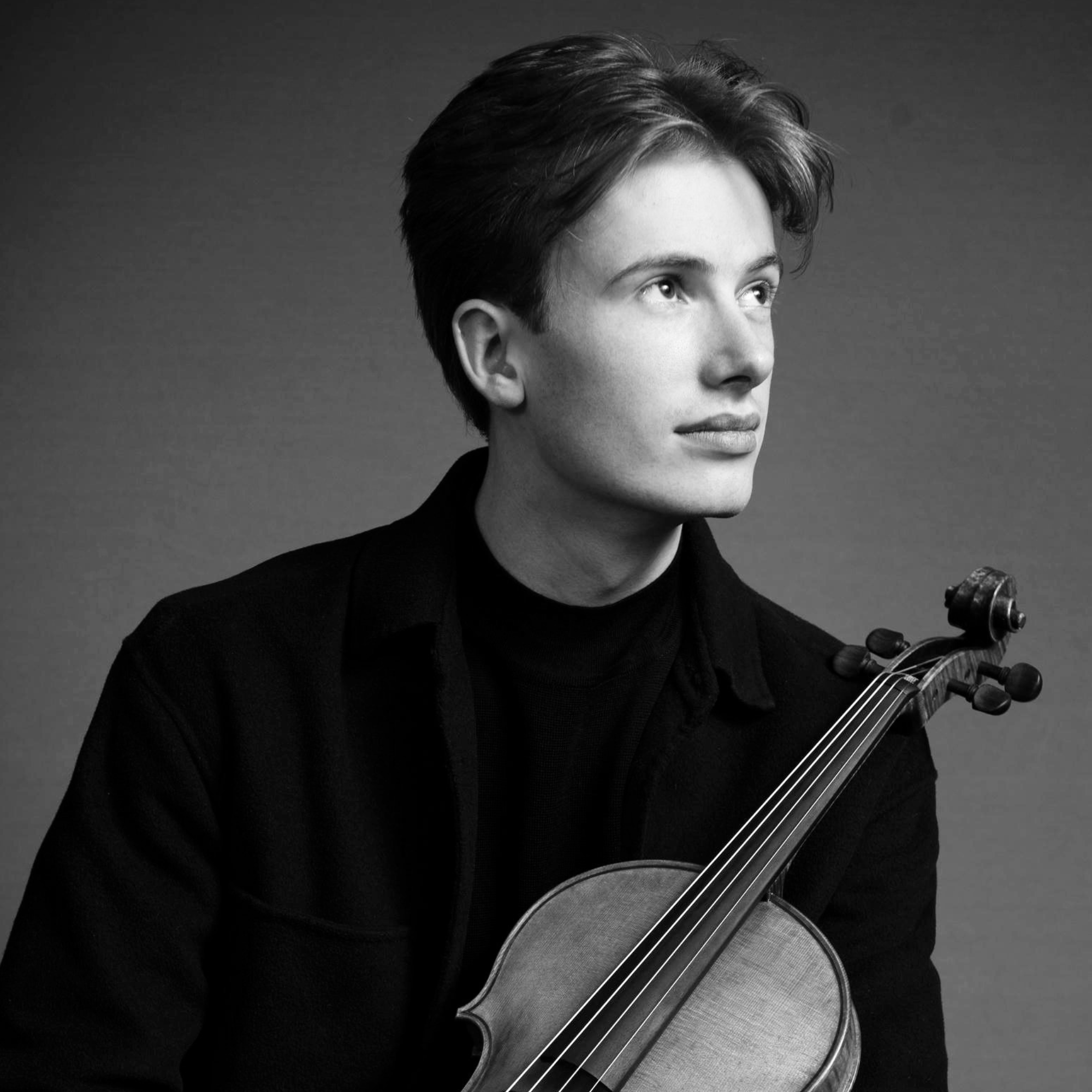 Tilman Sandvoss, viola