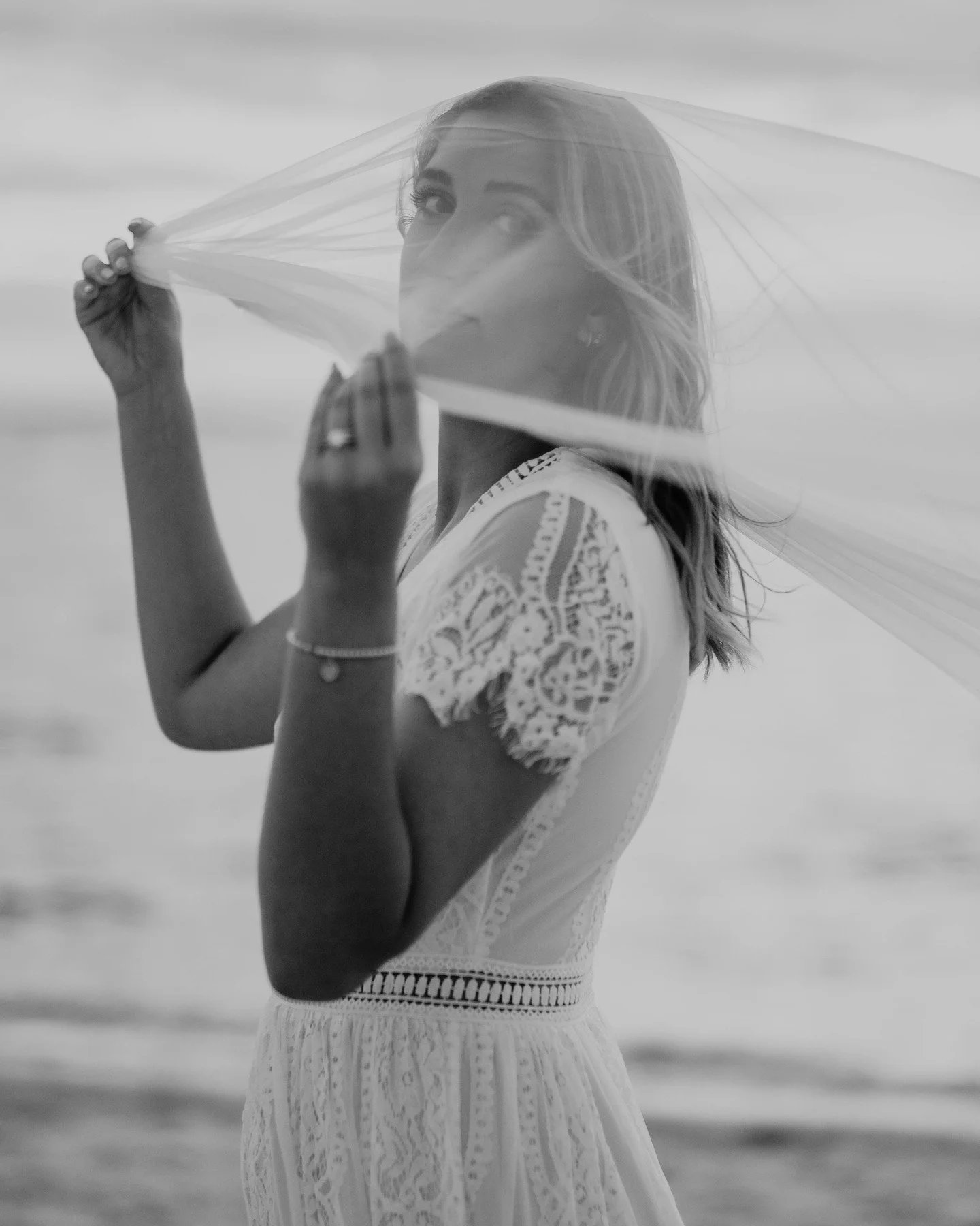 The quiet power of a promise not yet spoken.

.
.
.
.
.
.
.
.
.
#BridalEditorial #OcalaBride #goldenhour☀️ #FloridaPhotographer
#BohoBrideVibes #DreamyPortraits
#LaceAndLight #BridalMuse #WhisperingFields #FineArtBride
#RomanticAesthetic #OcalaPhotog