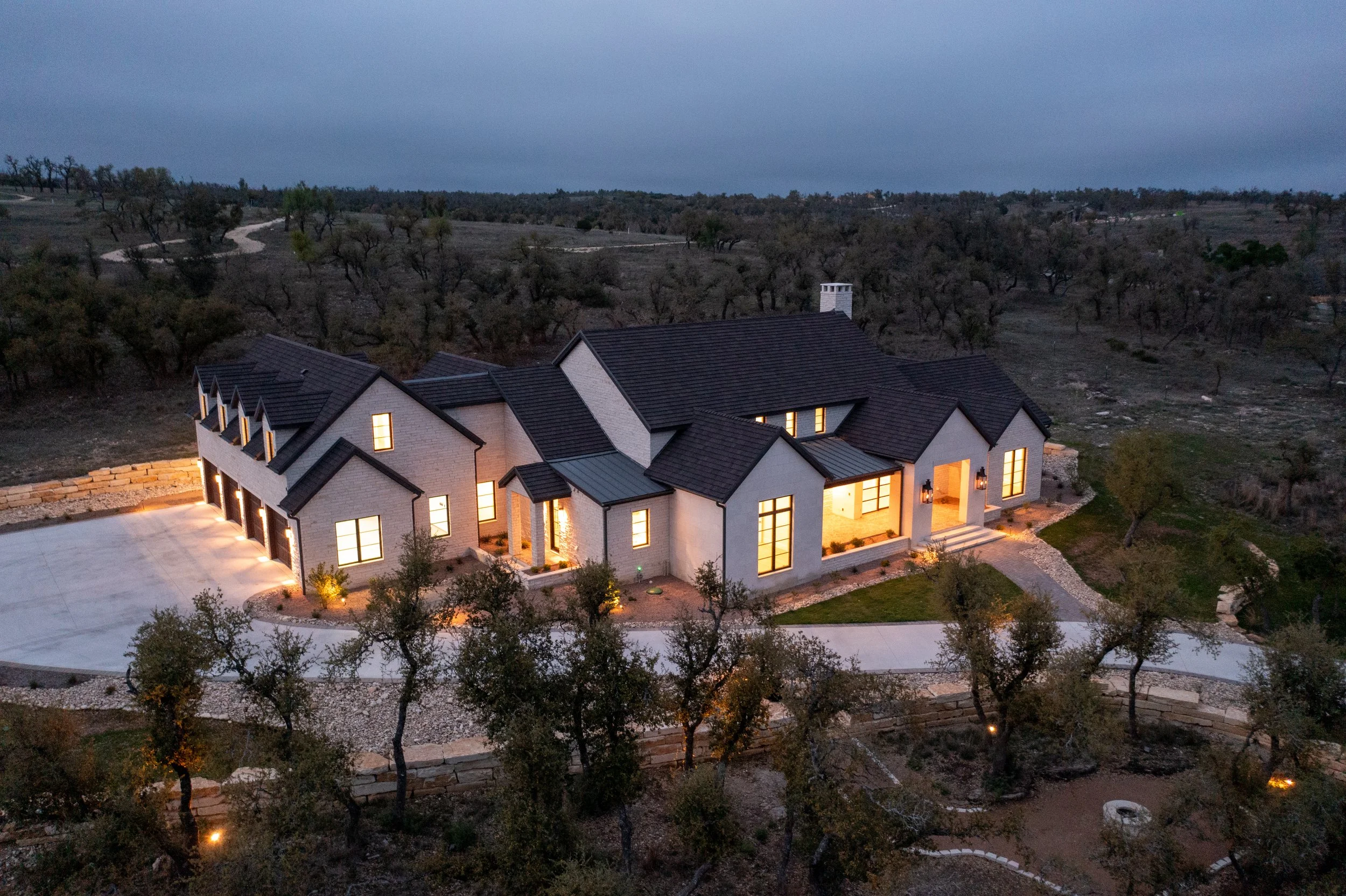 2552 hagee dusk.jpg