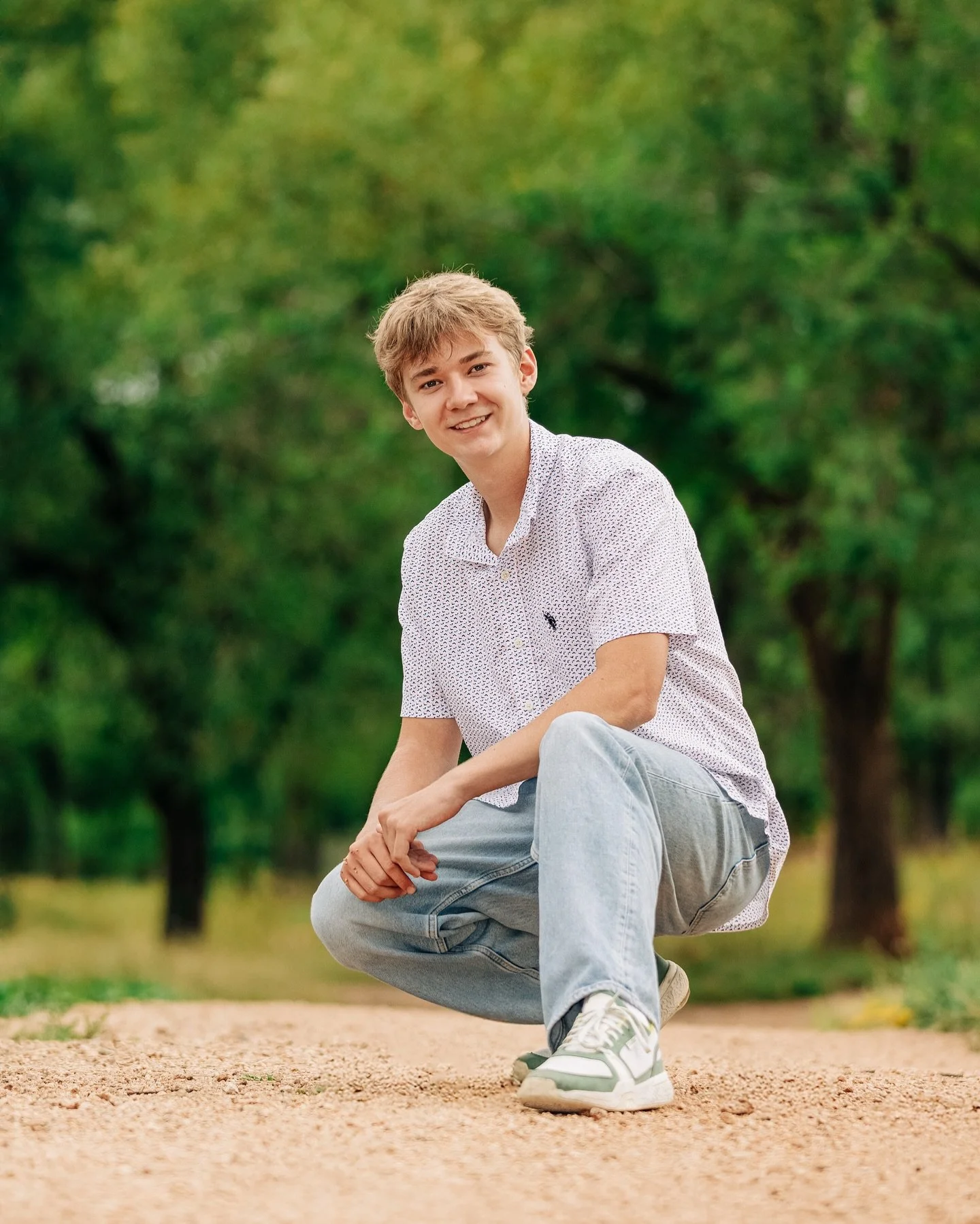 - 𝑭𝒊𝒏𝒏 -
I had such a great time photographing this session! His easygoing personality made the shoot so fun, and I love how natural and confident he looks here. 😎

#coloradospringsseniorphotographer #coloradoseniorphotographer #coloradospringsp