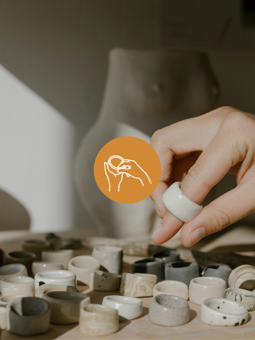 Visuel satge bijou ceramique, assortiment de bagues en céramique