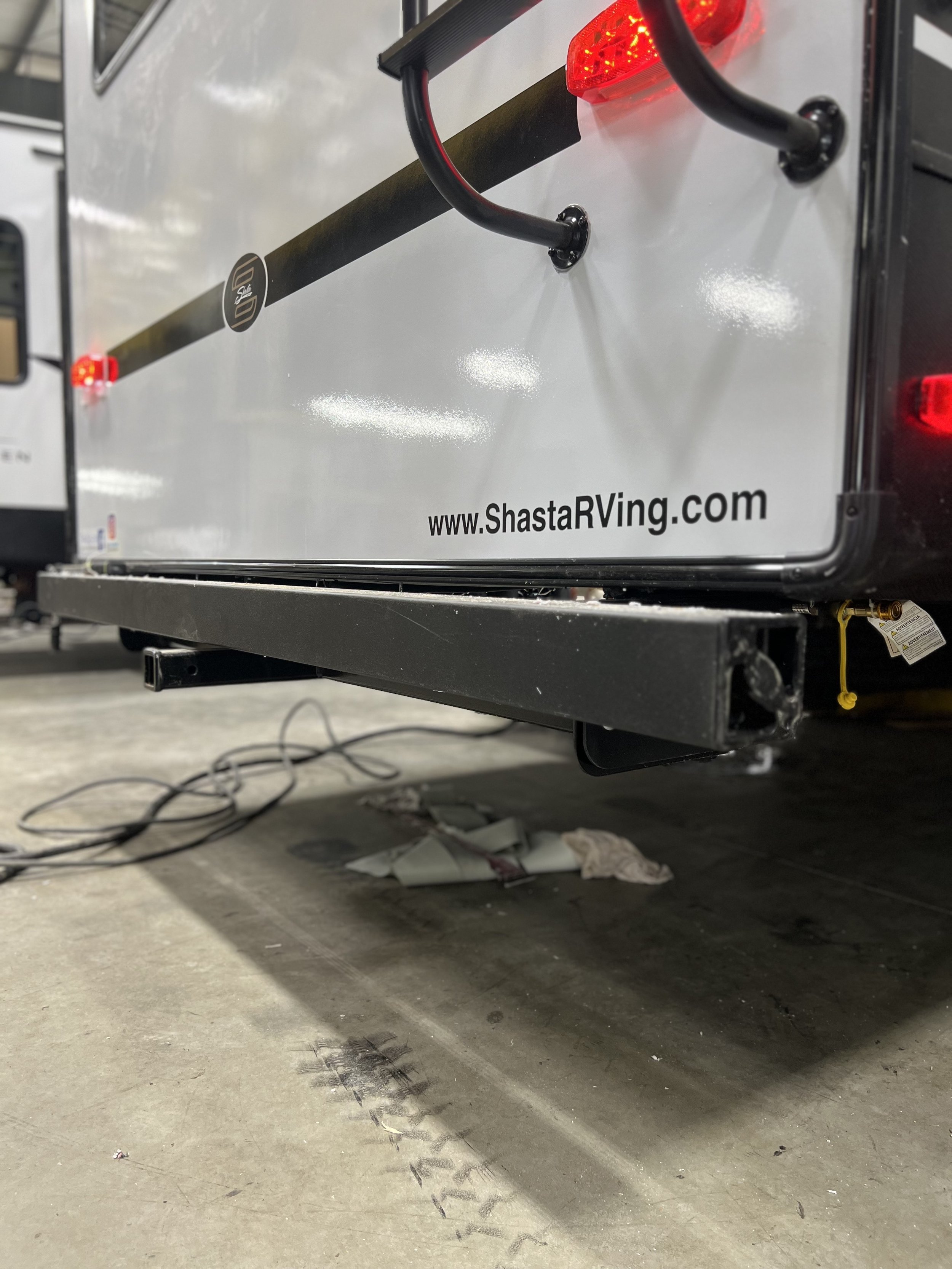 2" Accessory Receiver (Standard)... 300lb. Cap. (Accessories Only, Not a Towing Hitch)