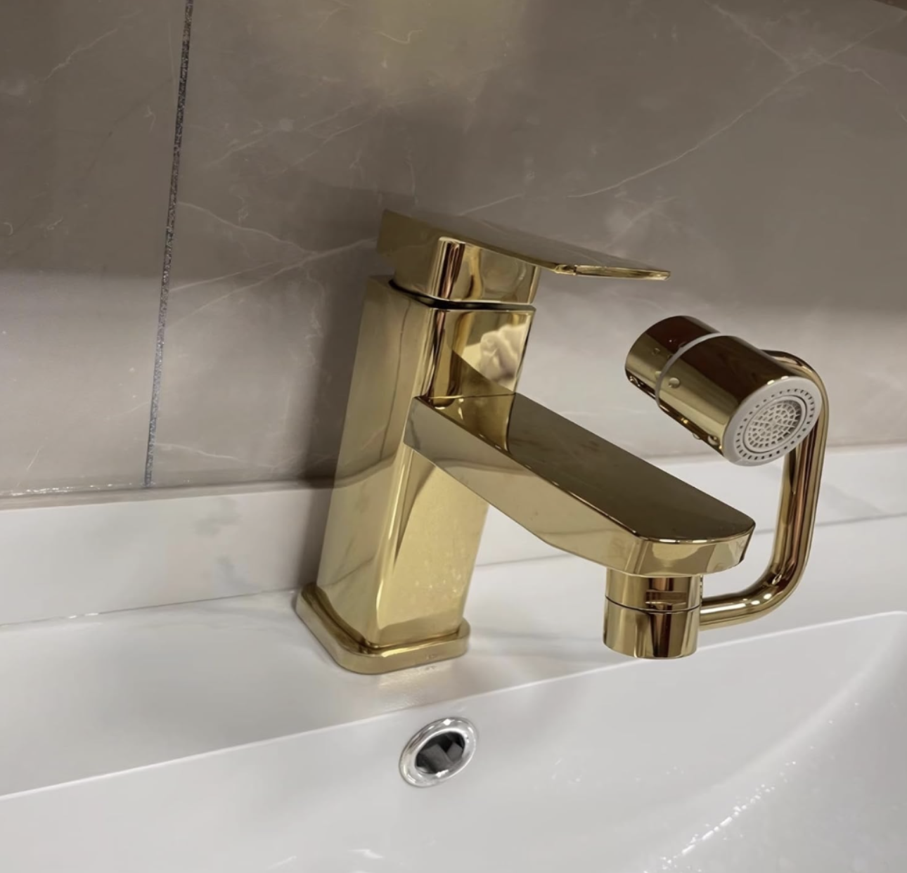 How to Make Life Easier at Home With These 5 Simple Tools