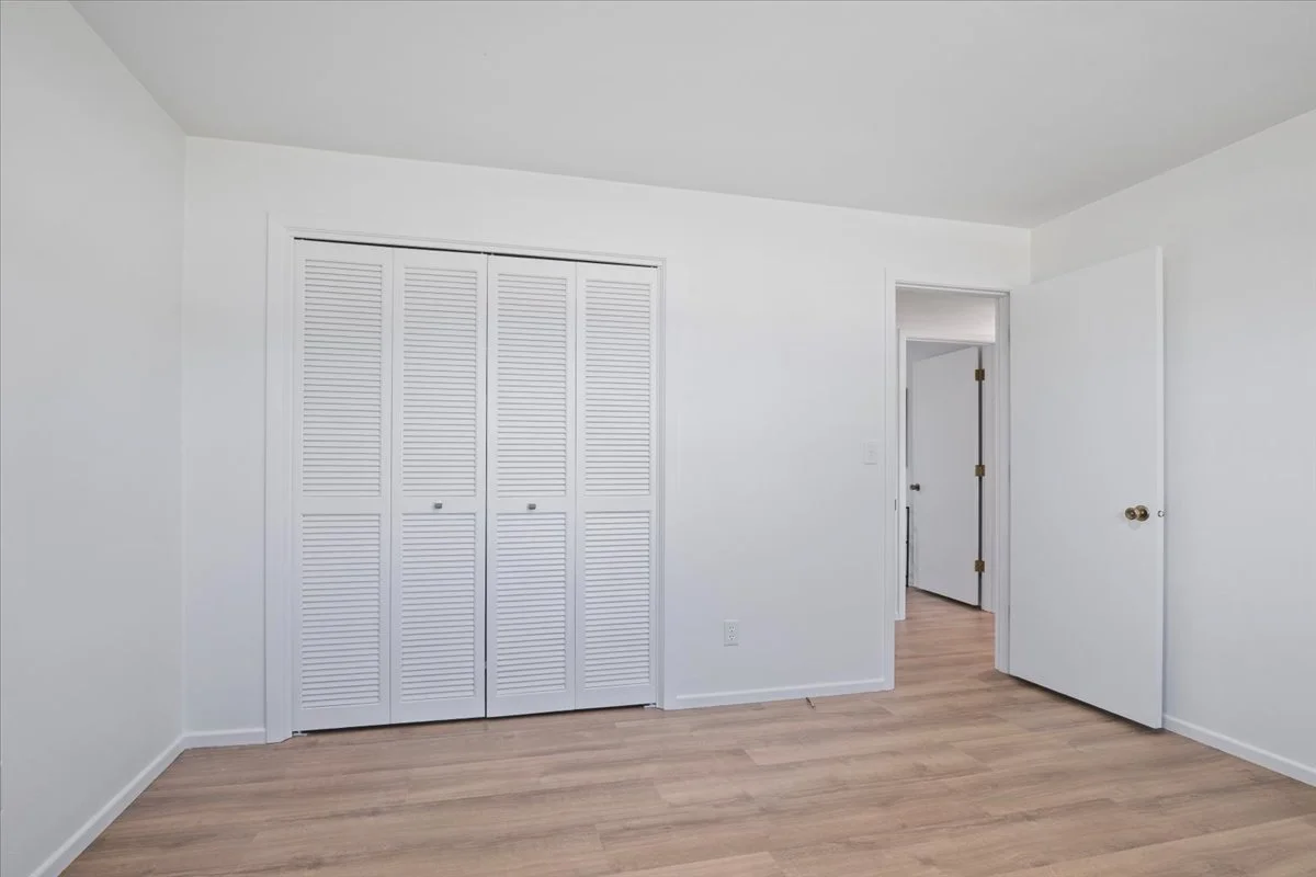 25-Bedroom 2.jpg