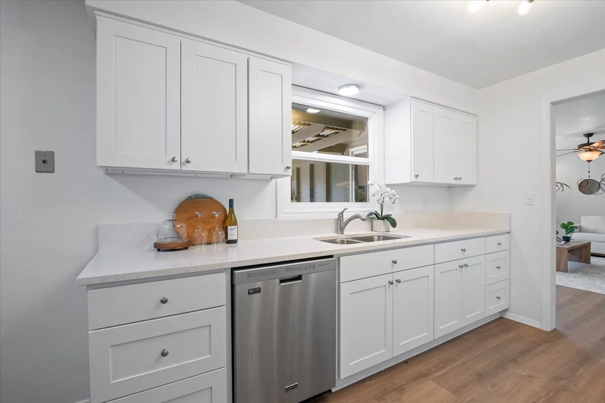 12-Kitchen.jpg