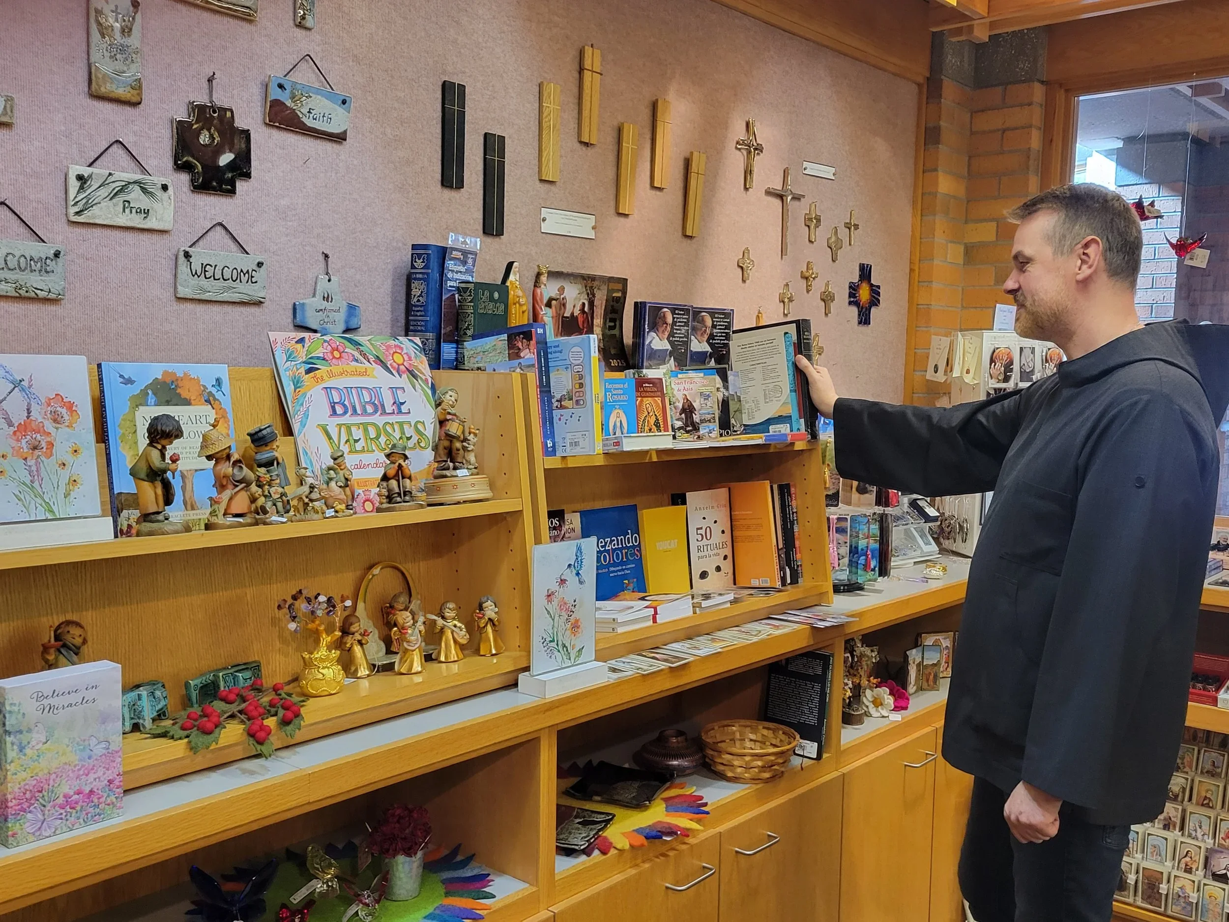 Bookstore Heading image.webp