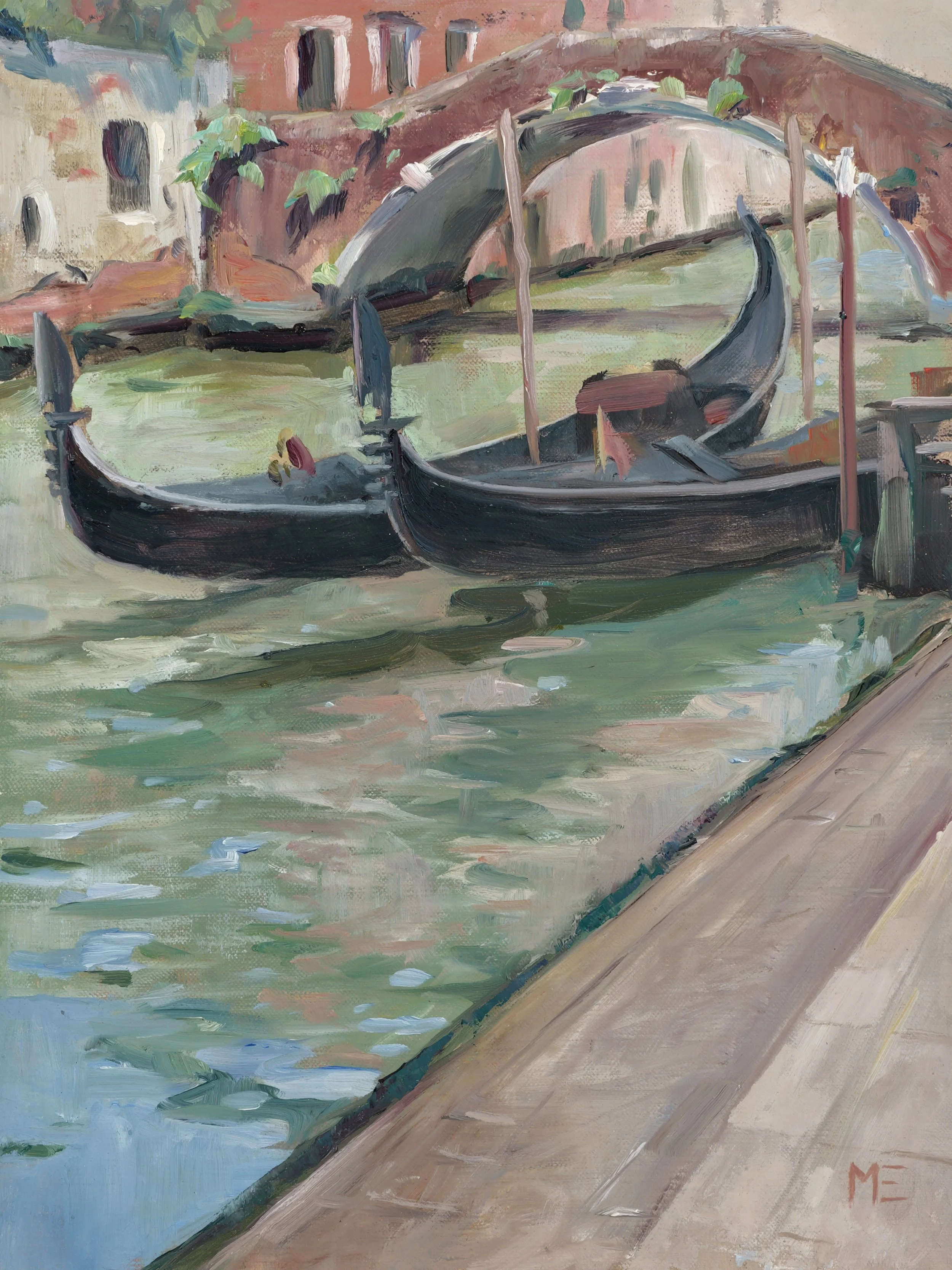 Gondolas Sunbathing